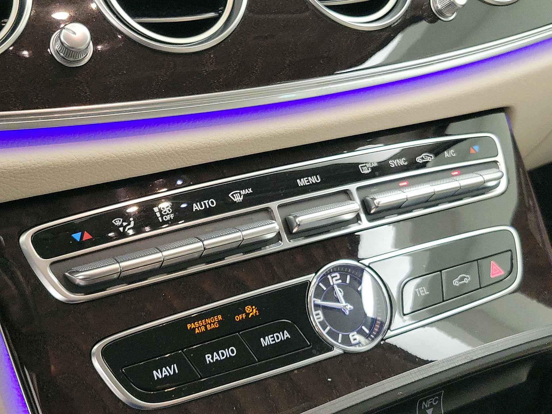 Thumbnail: 2020 Mercedes-Benz E-Class - 17
