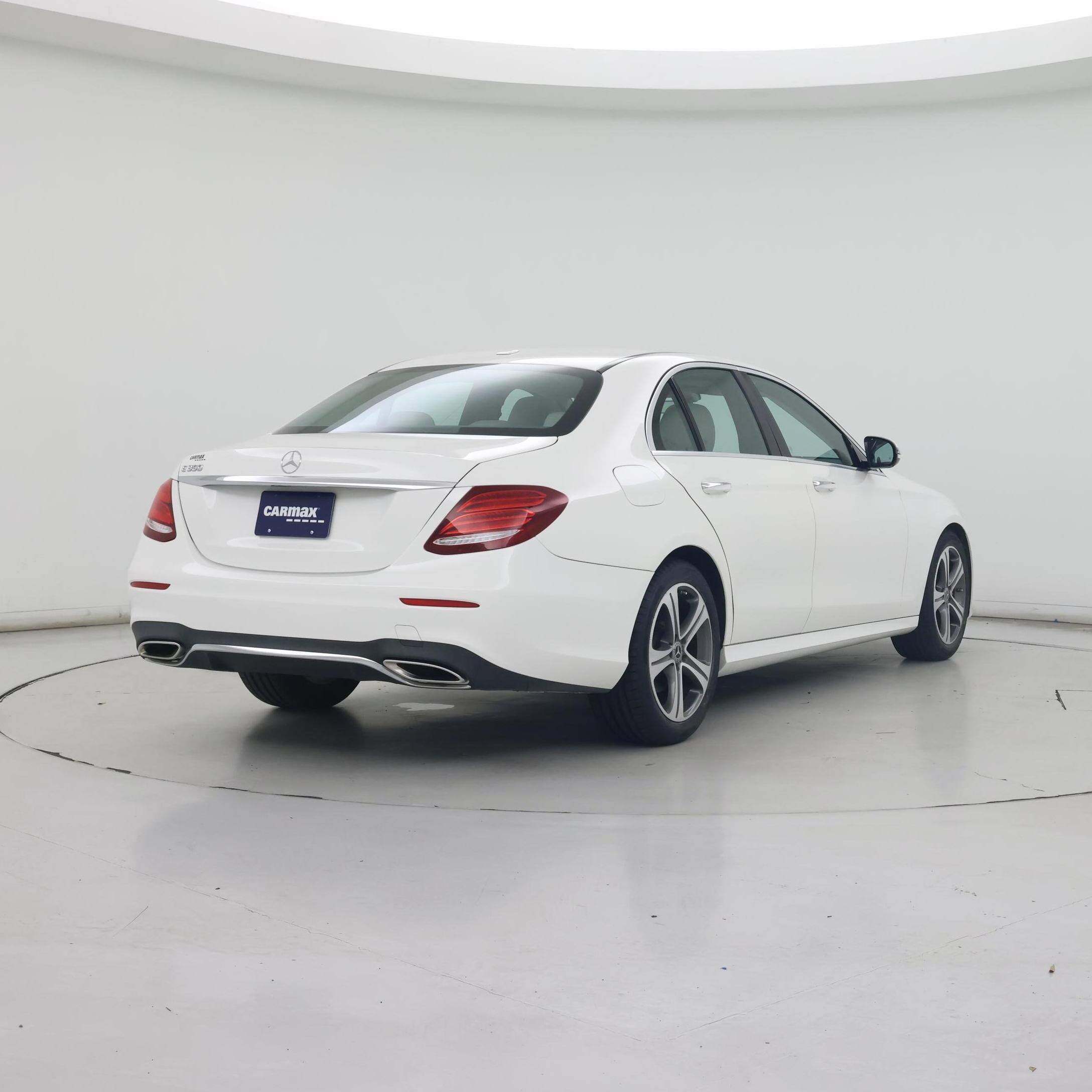 Thumbnail: 2020 Mercedes-Benz E-Class - 8