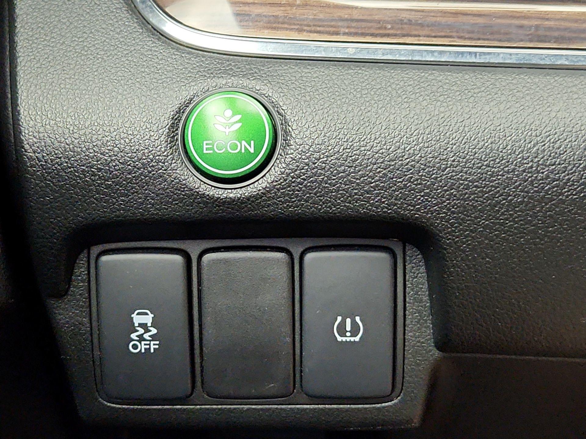 Thumbnail: 2015 Honda CR-V - 13