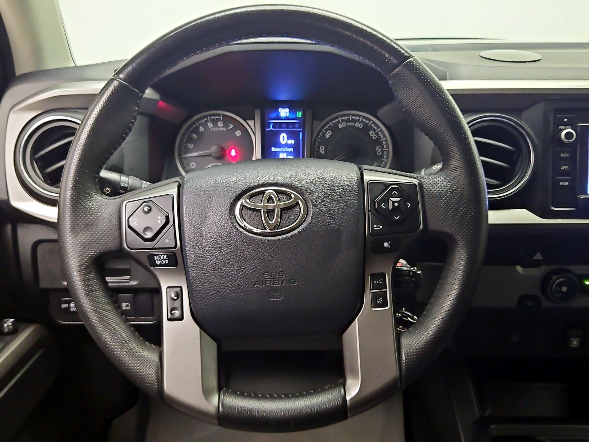 Thumbnail: 2019 Toyota Tacoma - 10