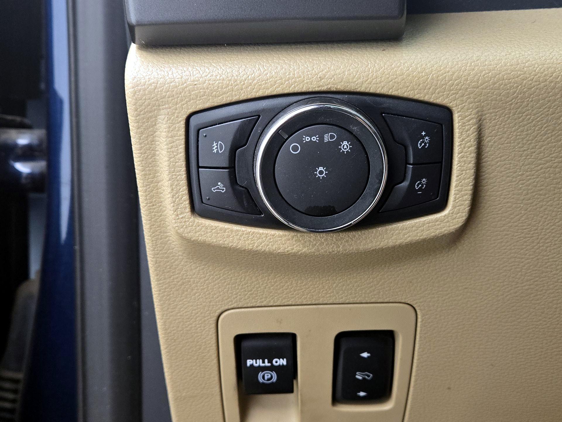 Thumbnail: 2019 Ford F-150 - 13