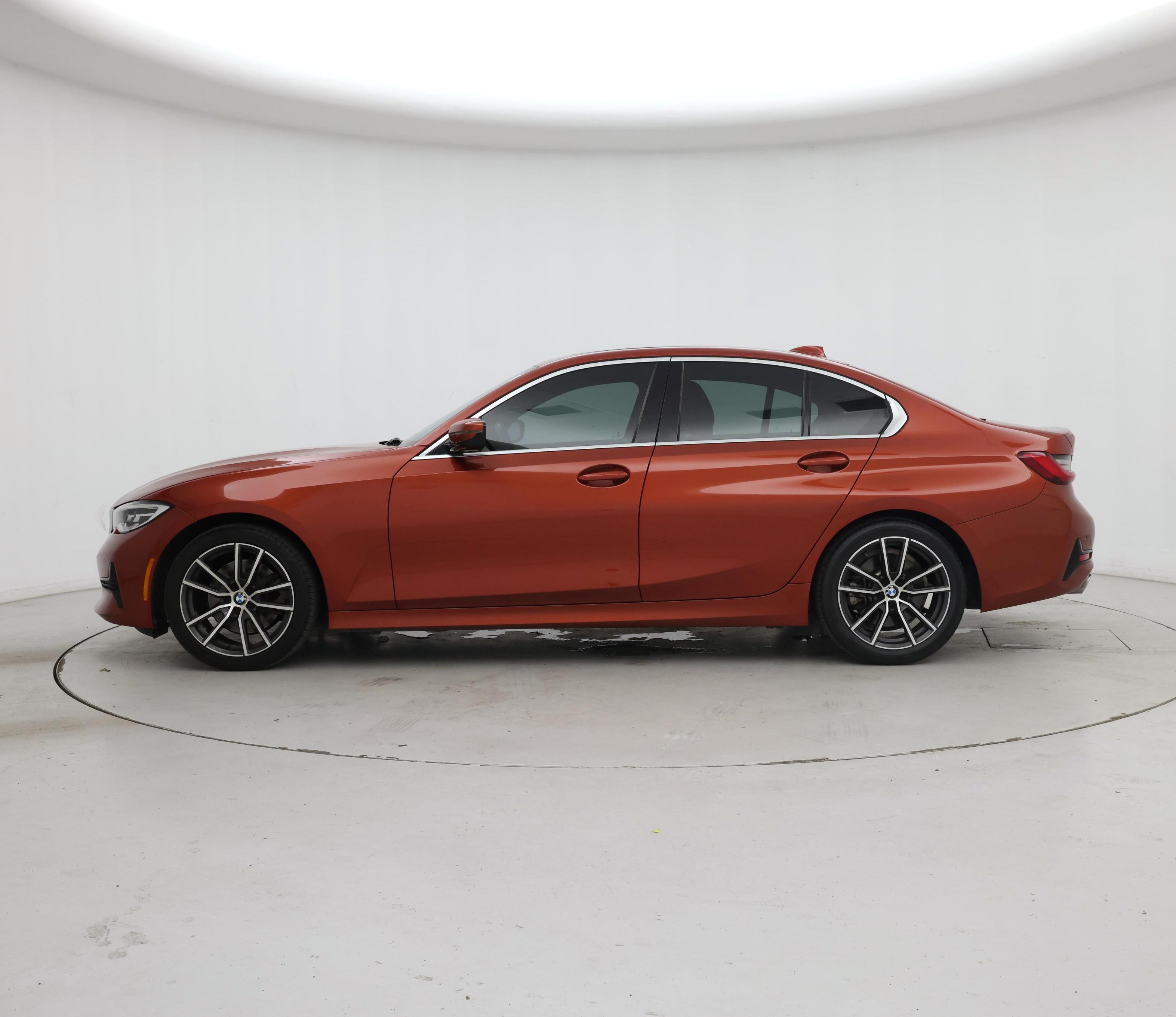Thumbnail: 2021 BMW 3 Series - 3