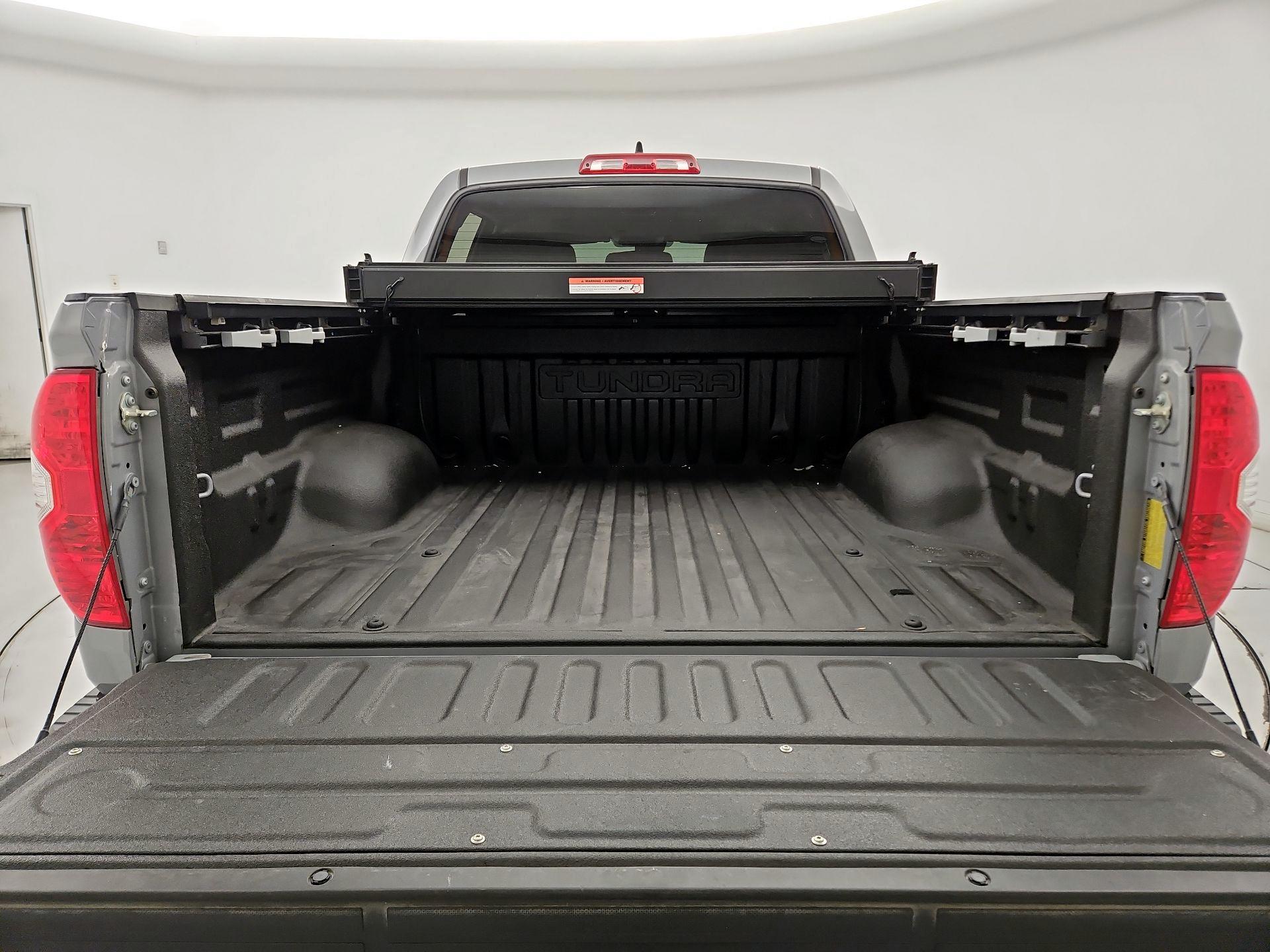 Thumbnail: 2021 Toyota Tundra - 17