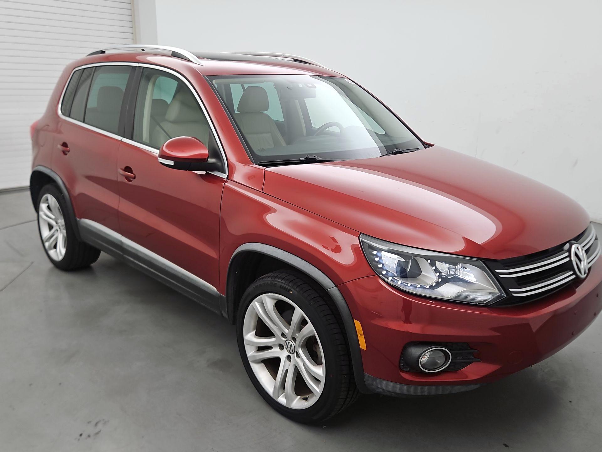 Thumbnail: 2016 Volkswagen Tiguan - 1