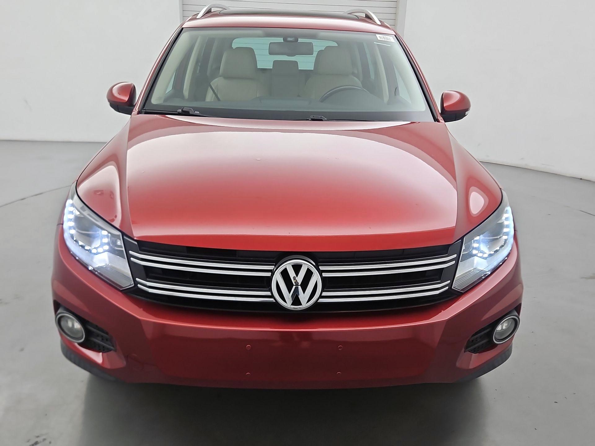 Thumbnail: 2016 Volkswagen Tiguan - 2