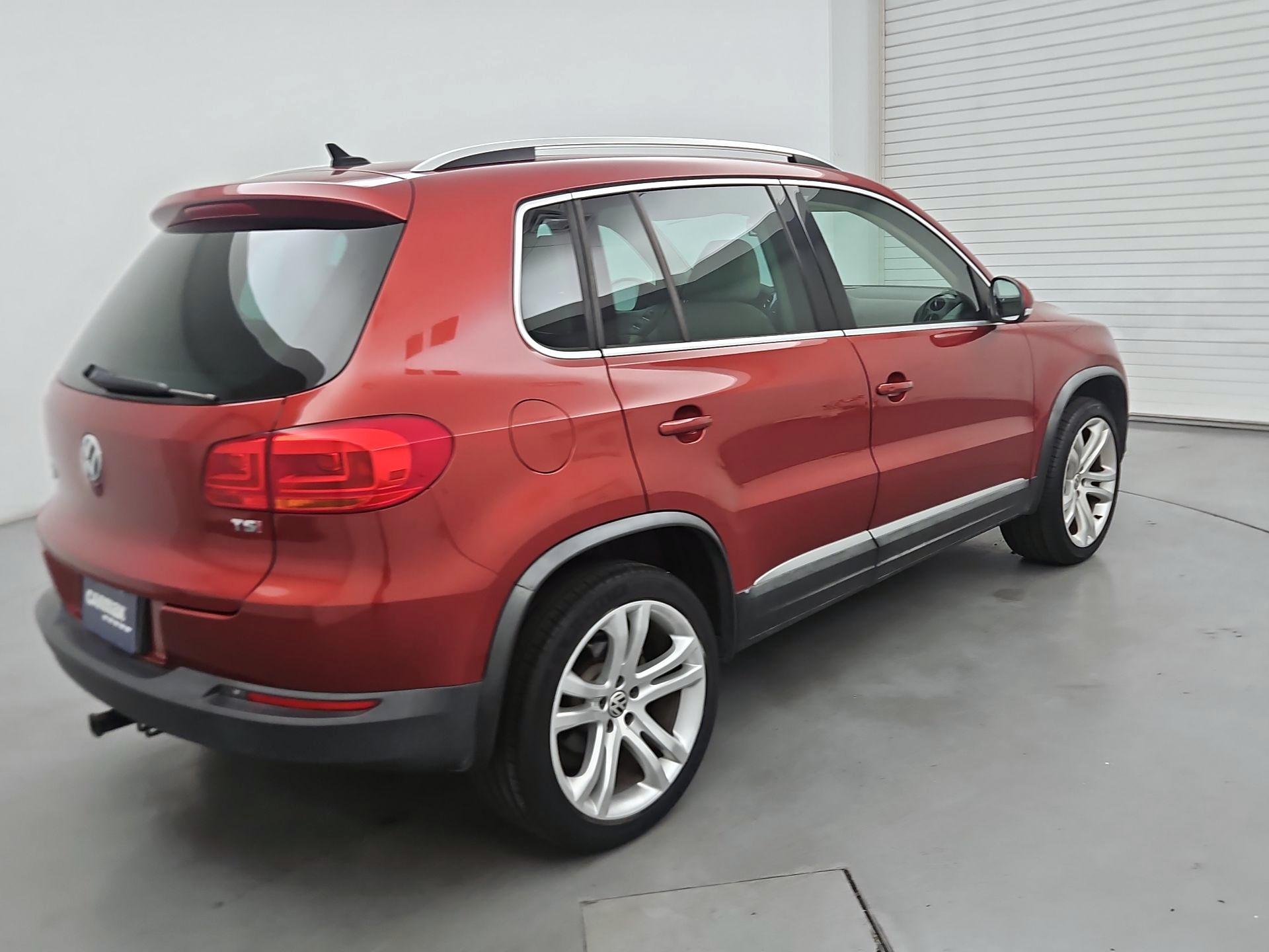 Thumbnail: 2016 Volkswagen Tiguan - 5