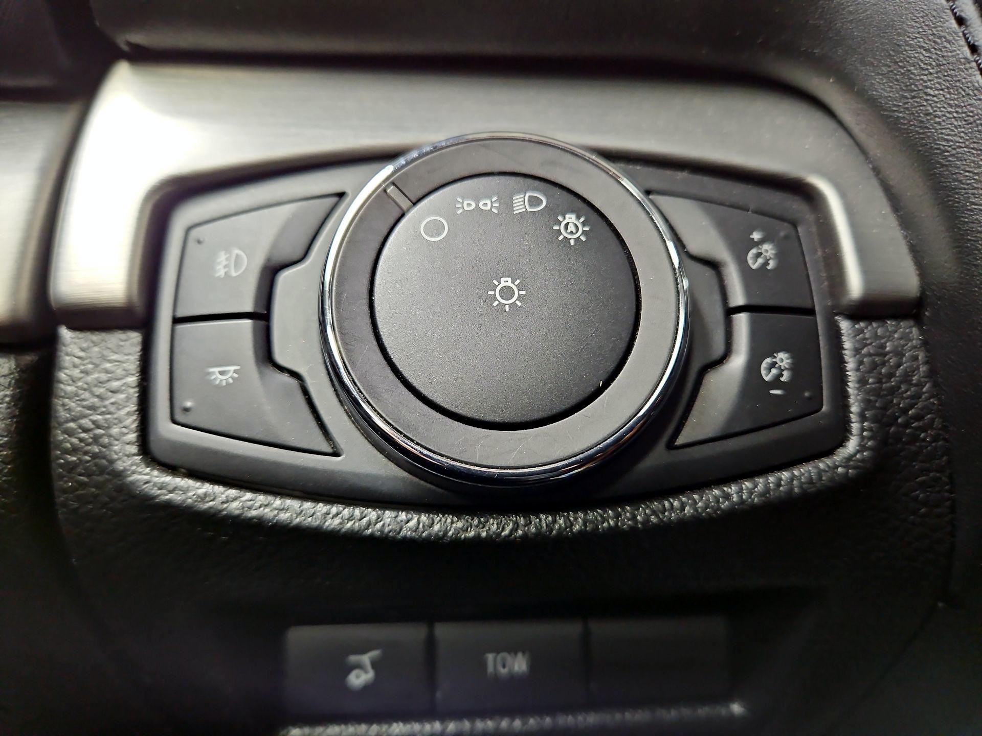 Thumbnail: 2017 Ford Explorer - 13
