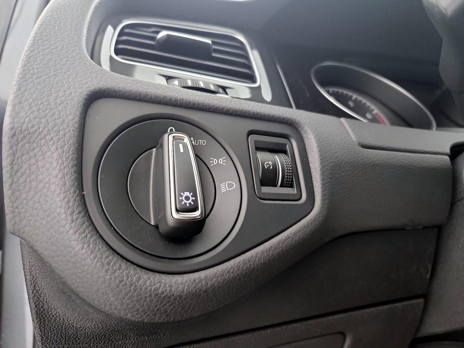2019 Volkswagen Golf S - Photo 14