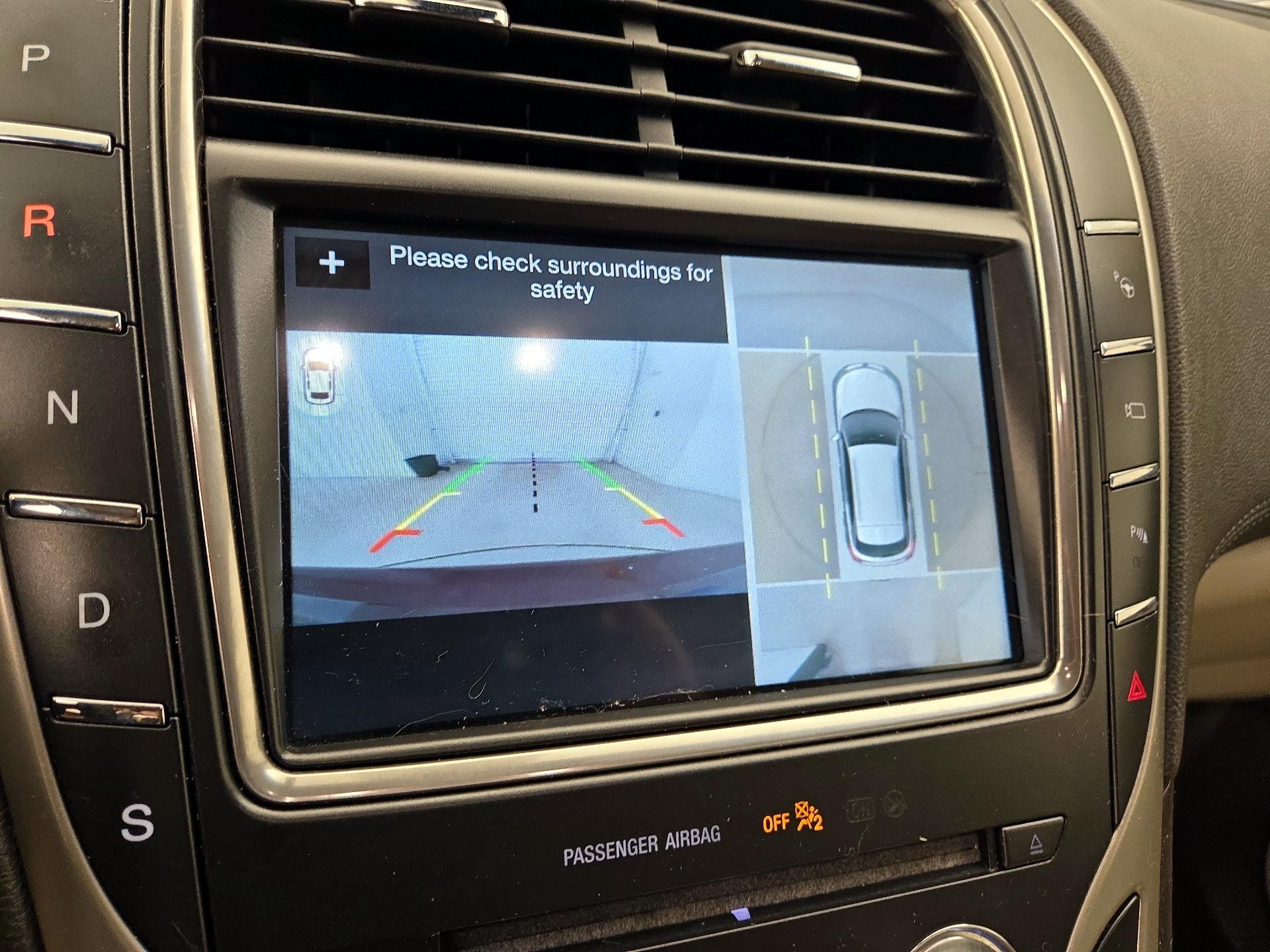 Thumbnail: 2017 Lincoln MKX - 15