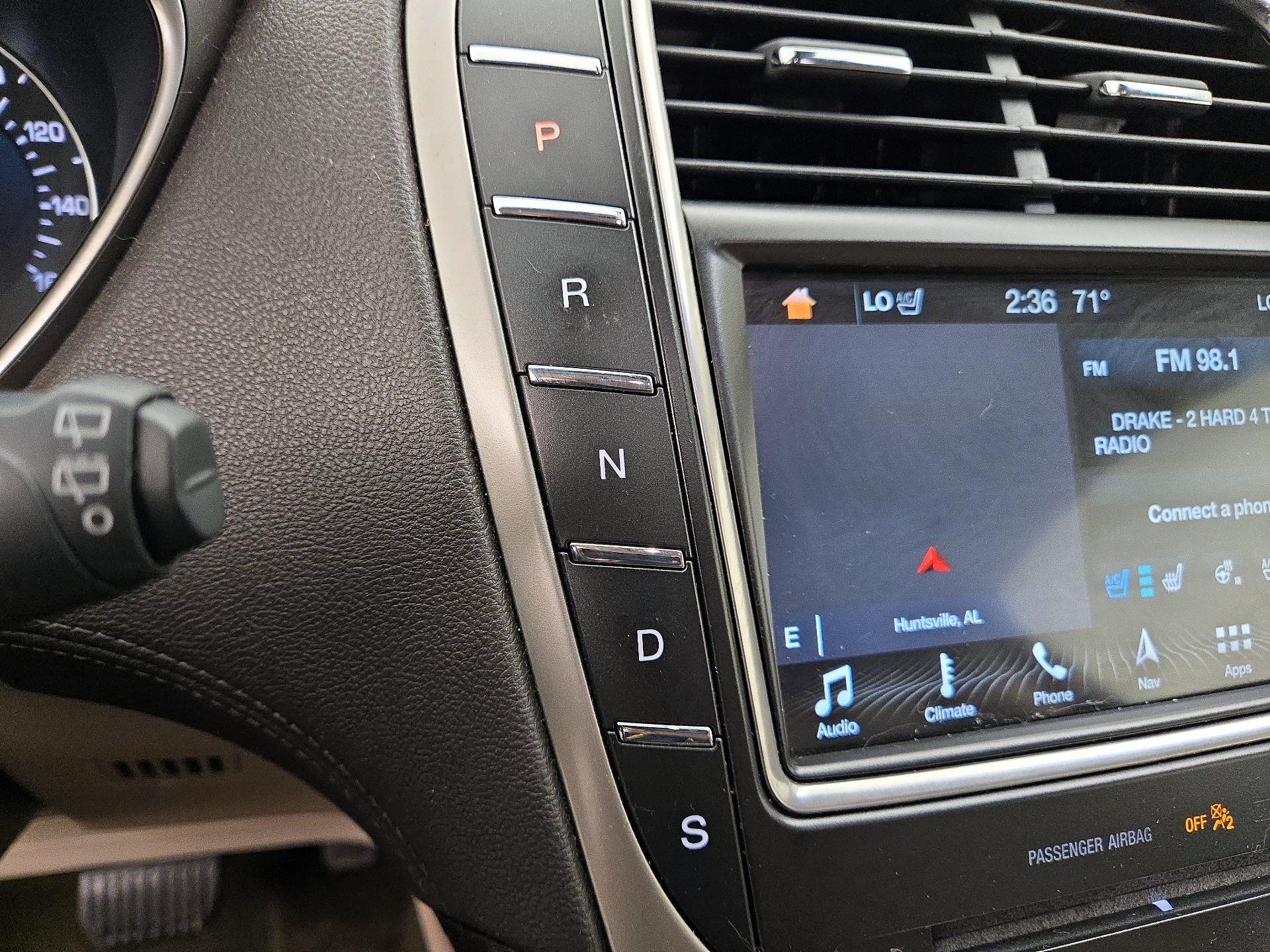Thumbnail: 2017 Lincoln MKX - 18