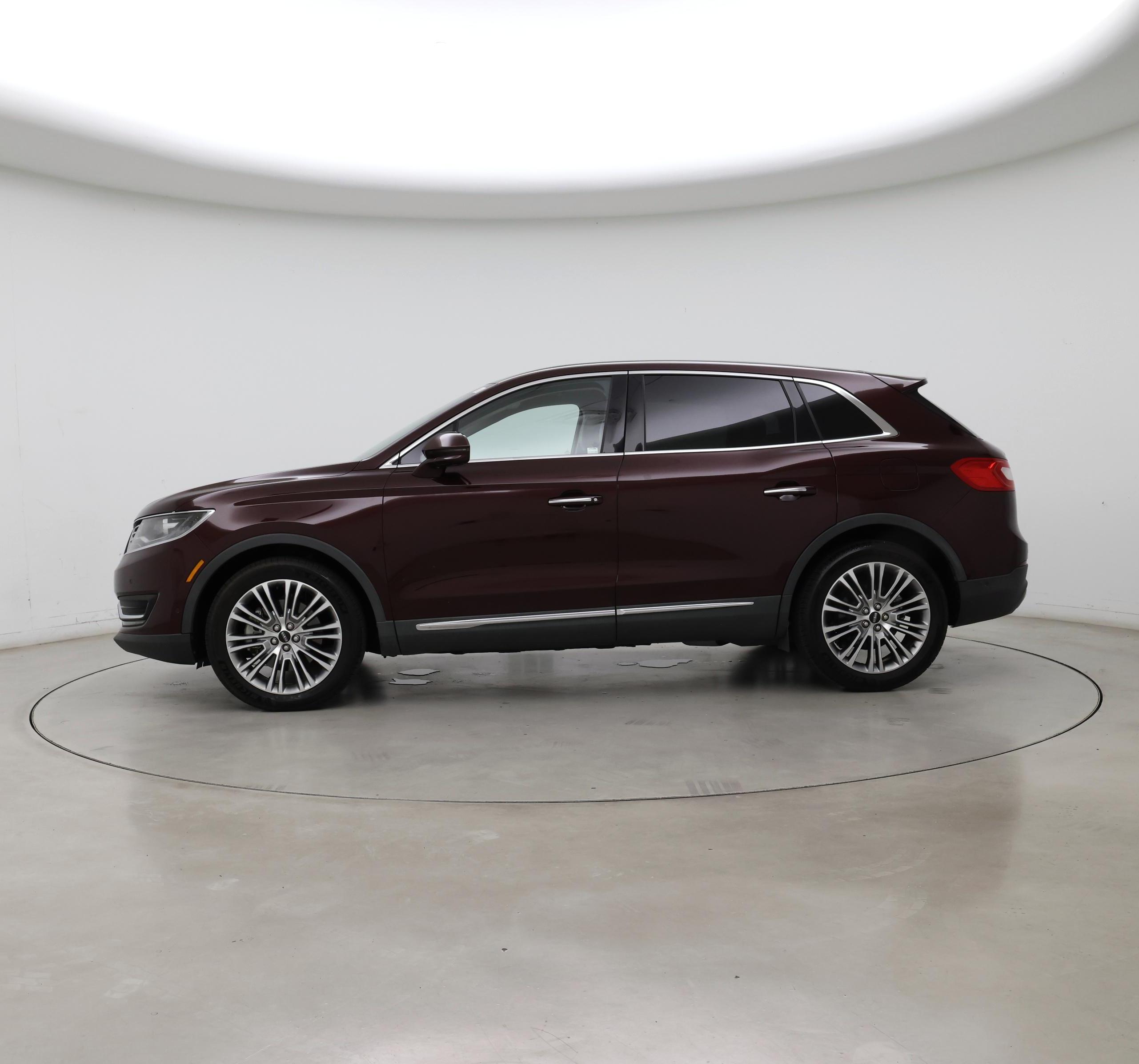 Thumbnail: 2017 Lincoln MKX - 3