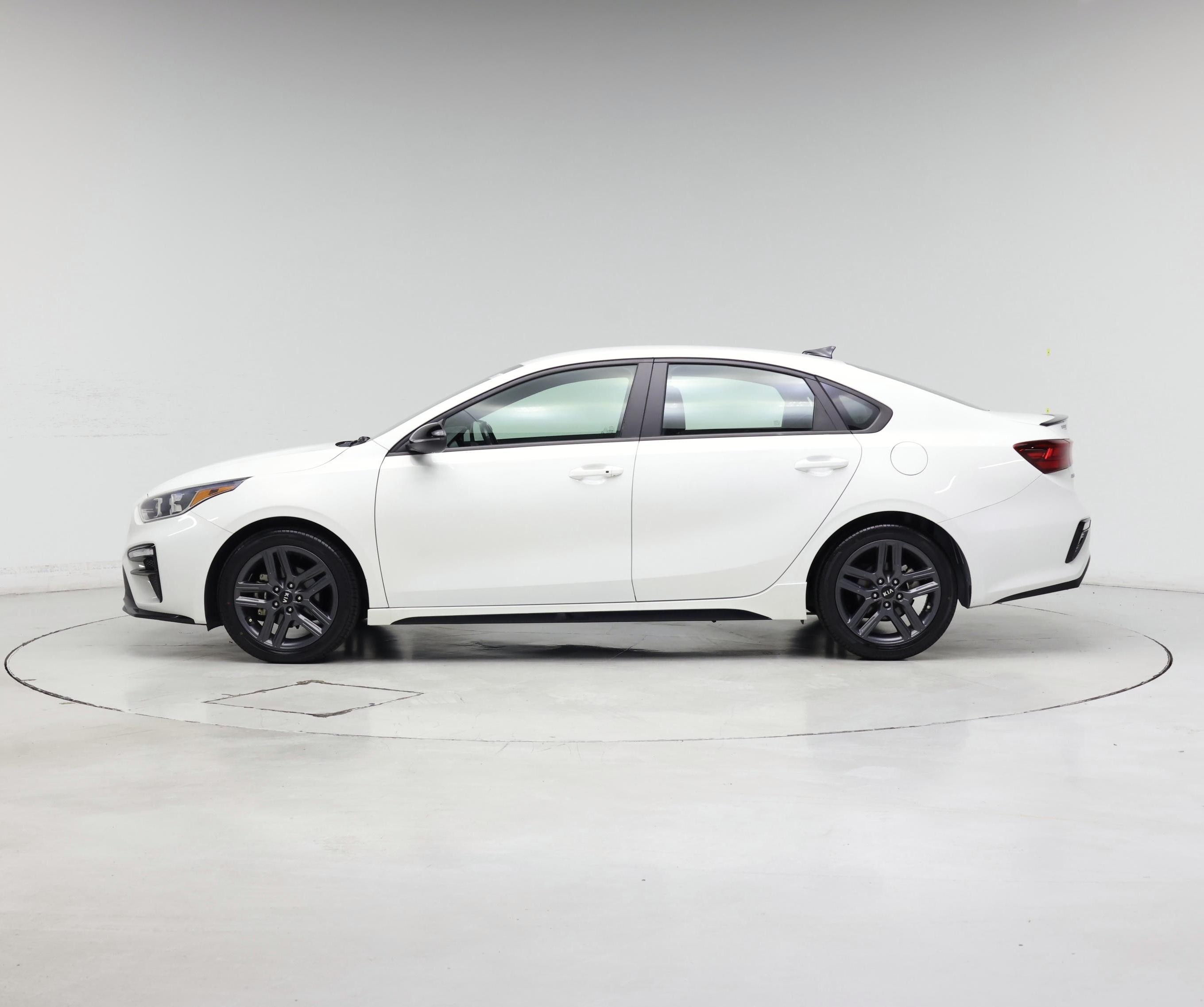 Thumbnail: 2021 Kia Forte - 3