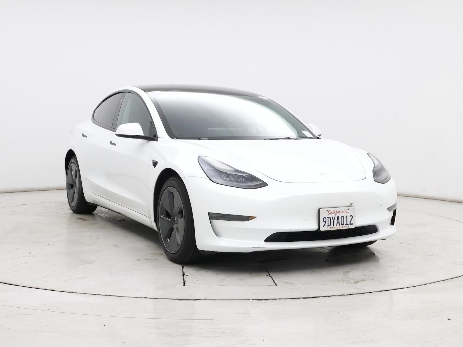 2023 Tesla Model 3 Long Range - Photo 2
