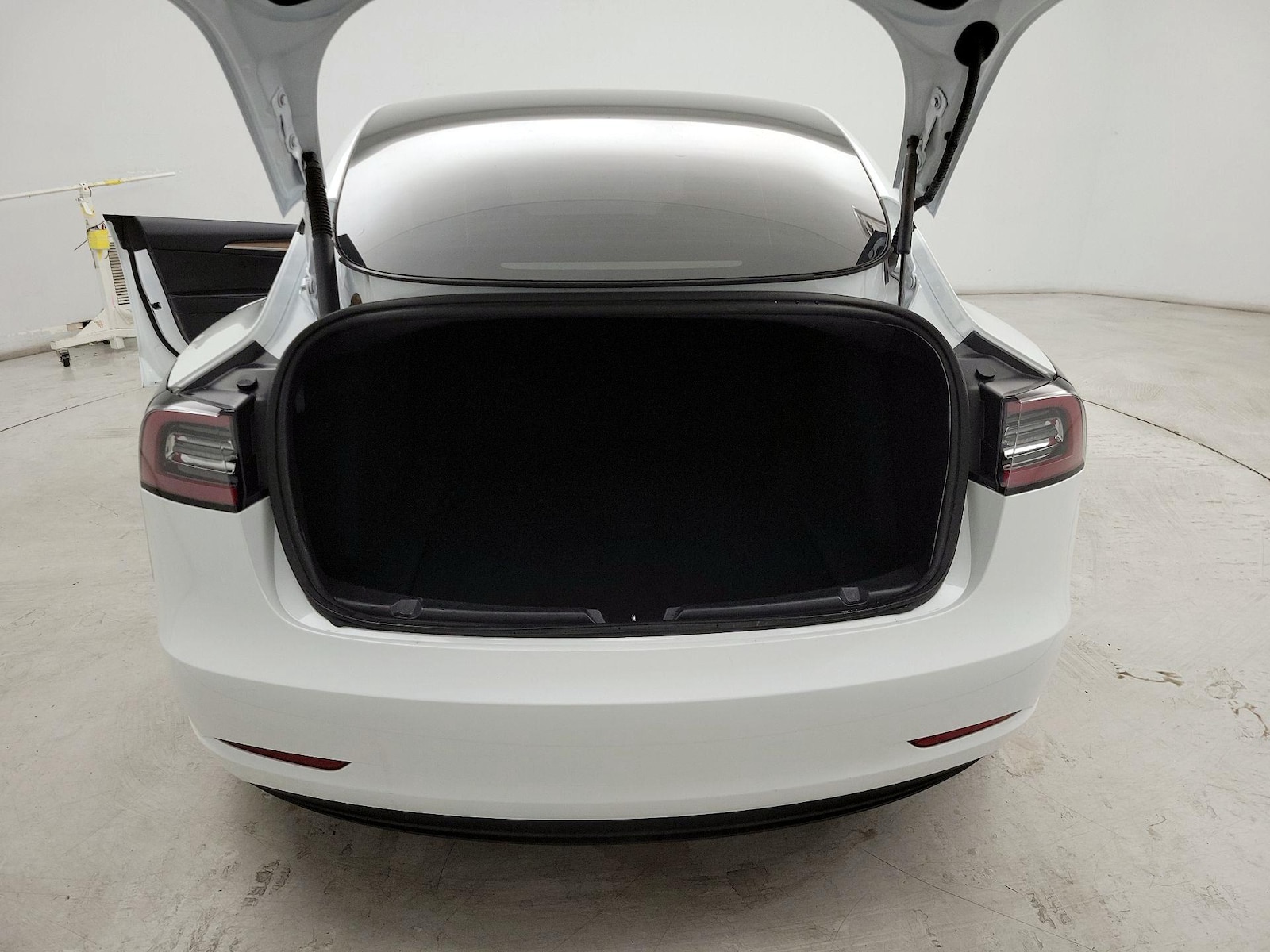 2023 Tesla Model 3 Long Range - Photo 21