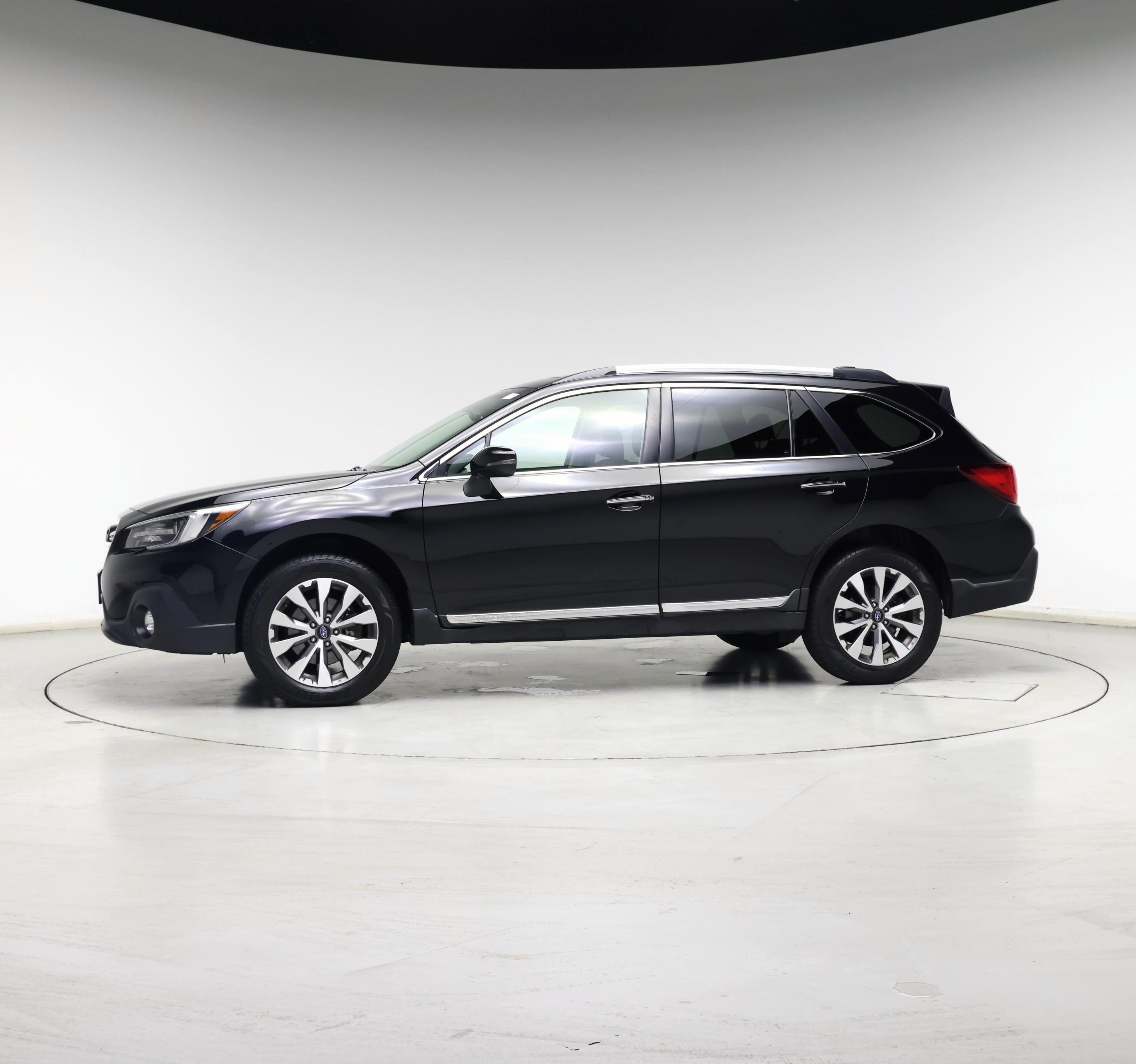 Thumbnail: 2019 Subaru Outback - 3