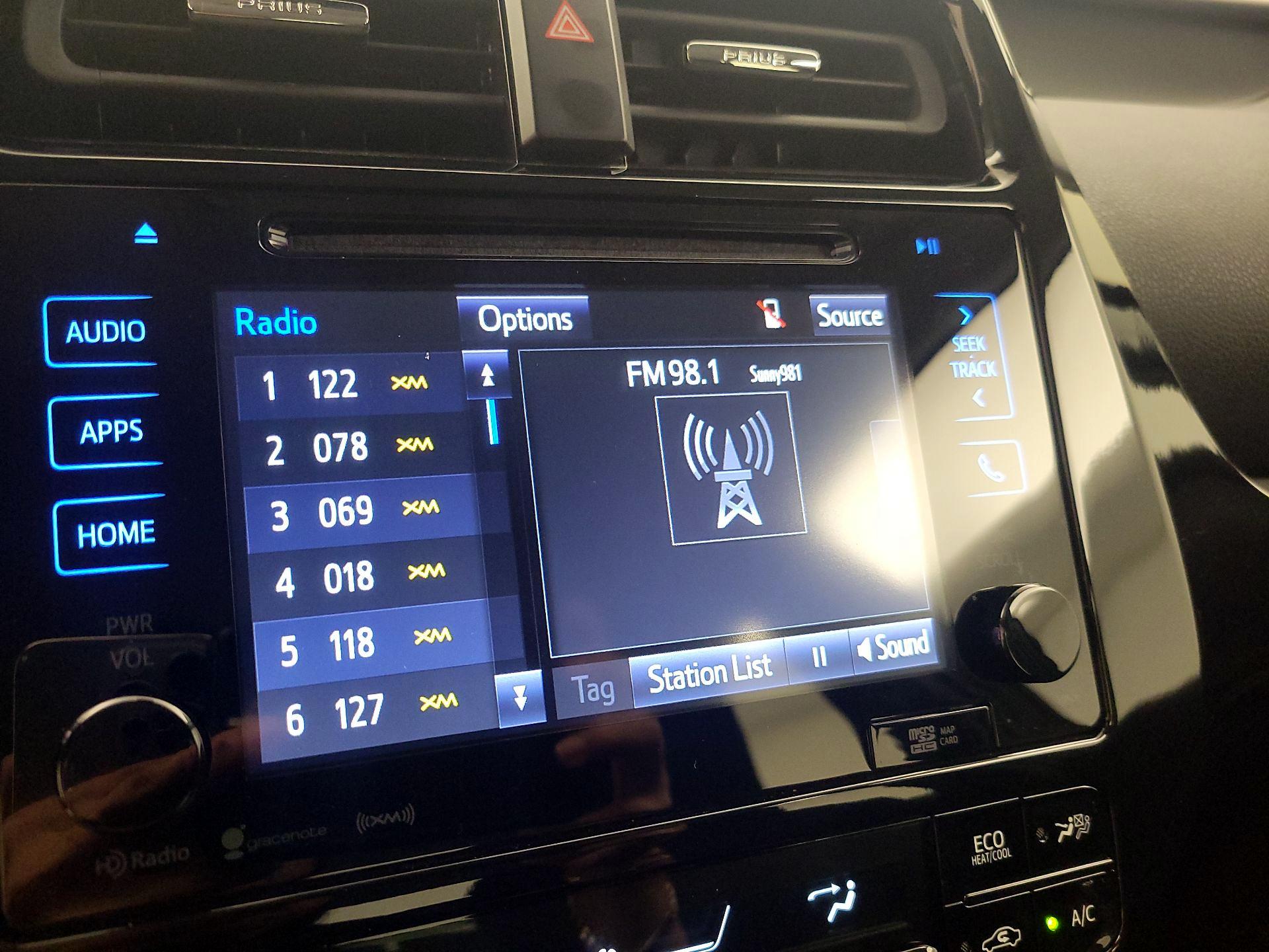 Thumbnail: 2018 Toyota Prius Prime - 15