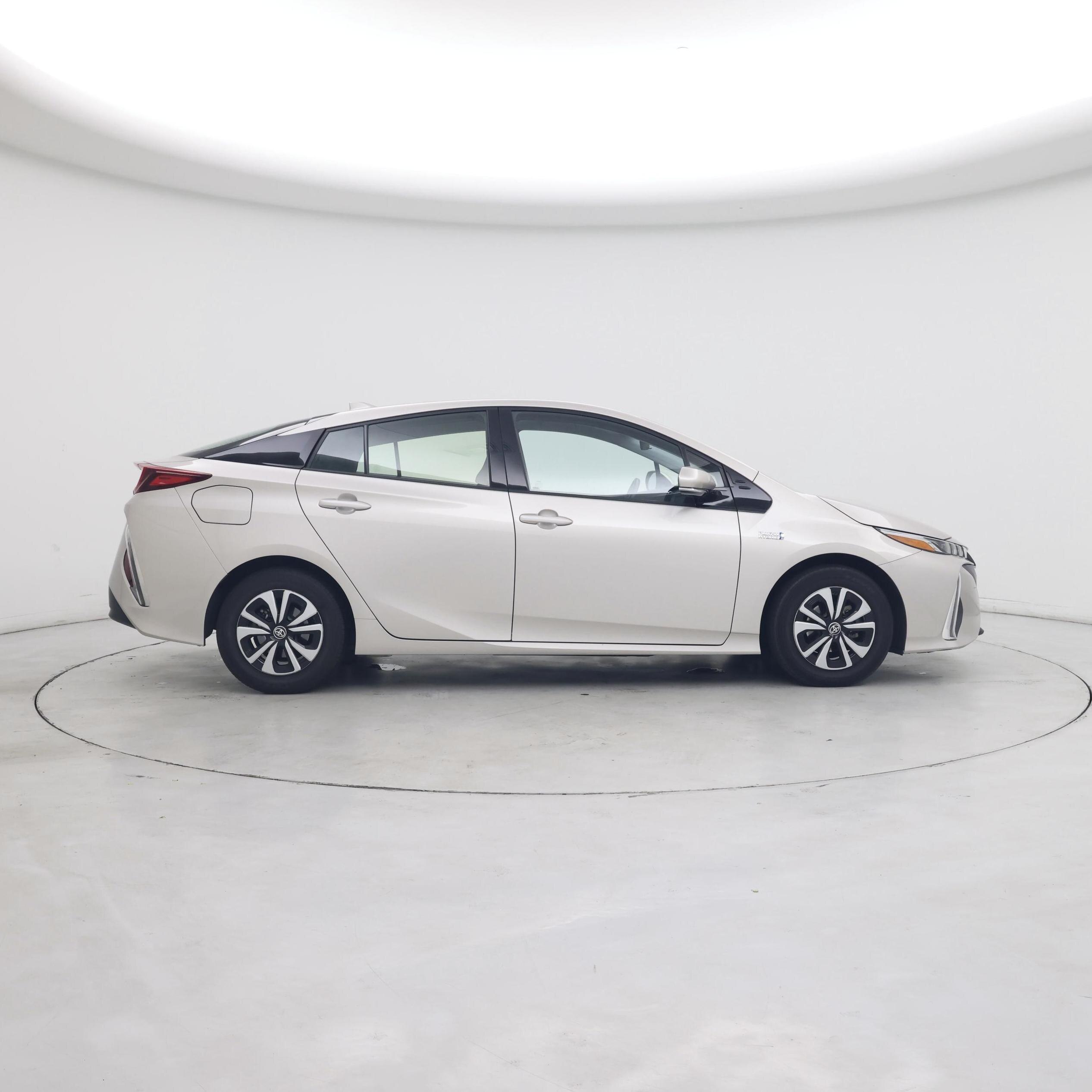 Thumbnail: 2018 Toyota Prius Prime - 7