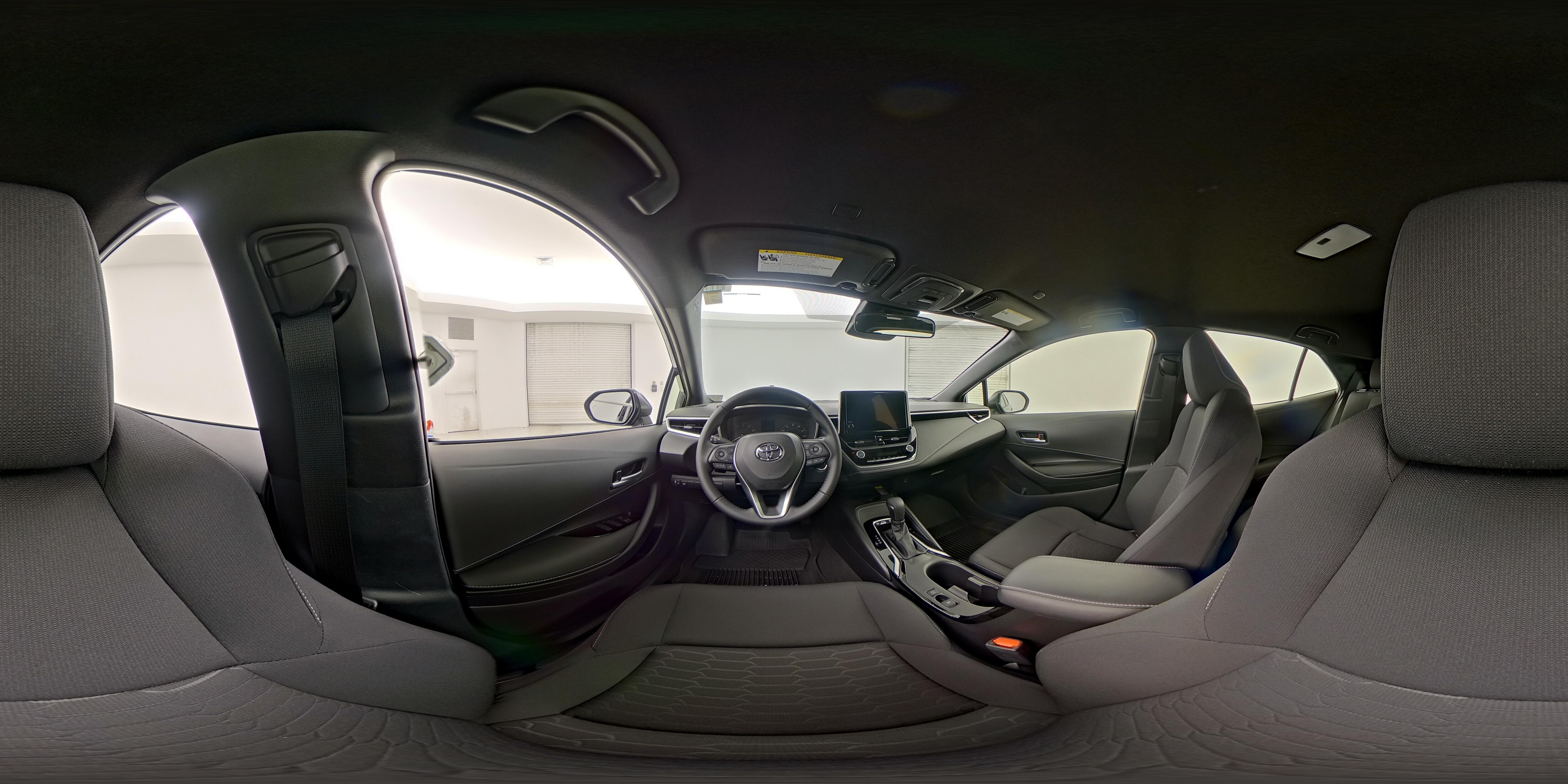 2026 Toyota Corolla Hatchback SE - Photo 26
