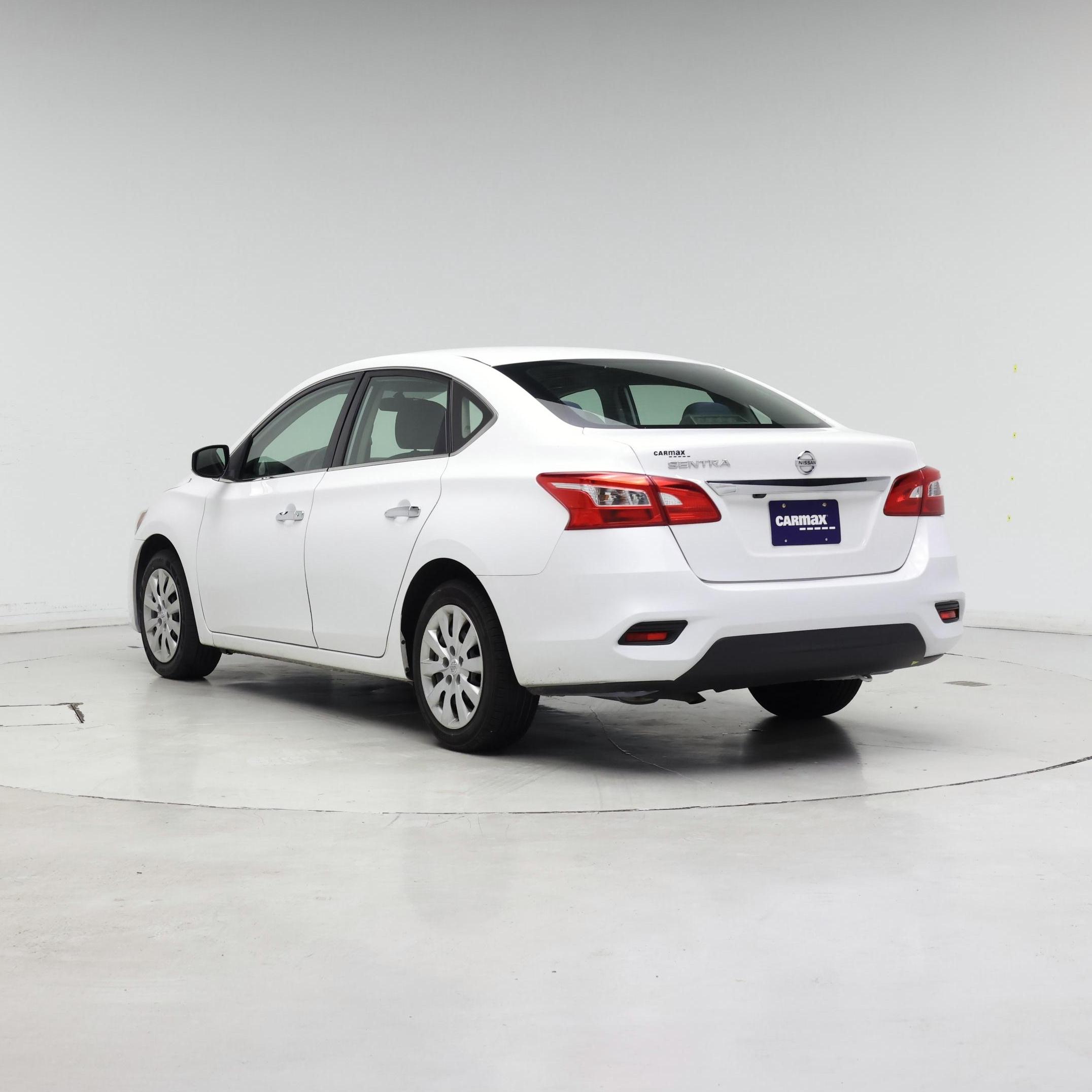 Thumbnail: 2019 Nissan Sentra - 2
