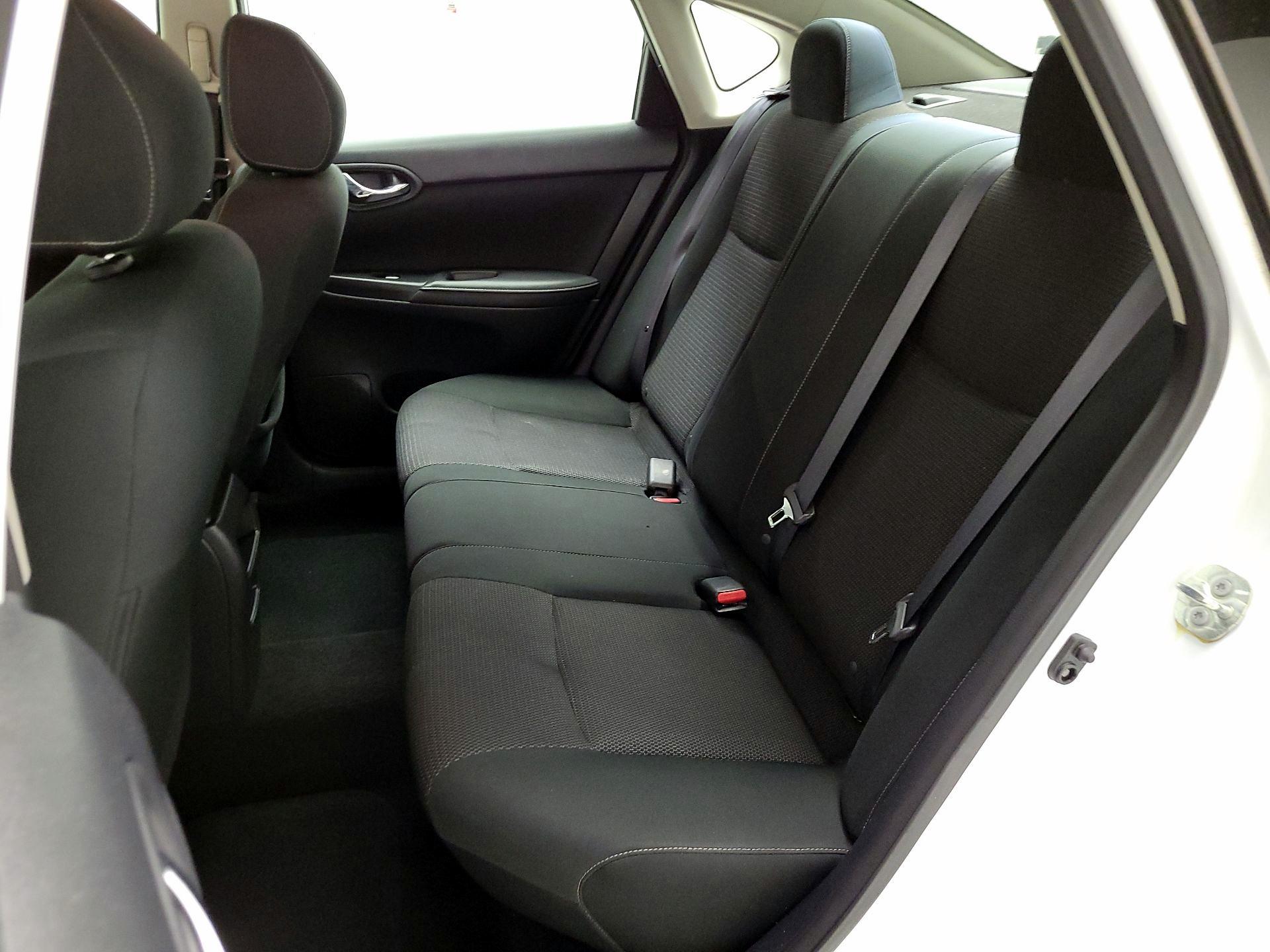 Thumbnail: 2019 Nissan Sentra - 19