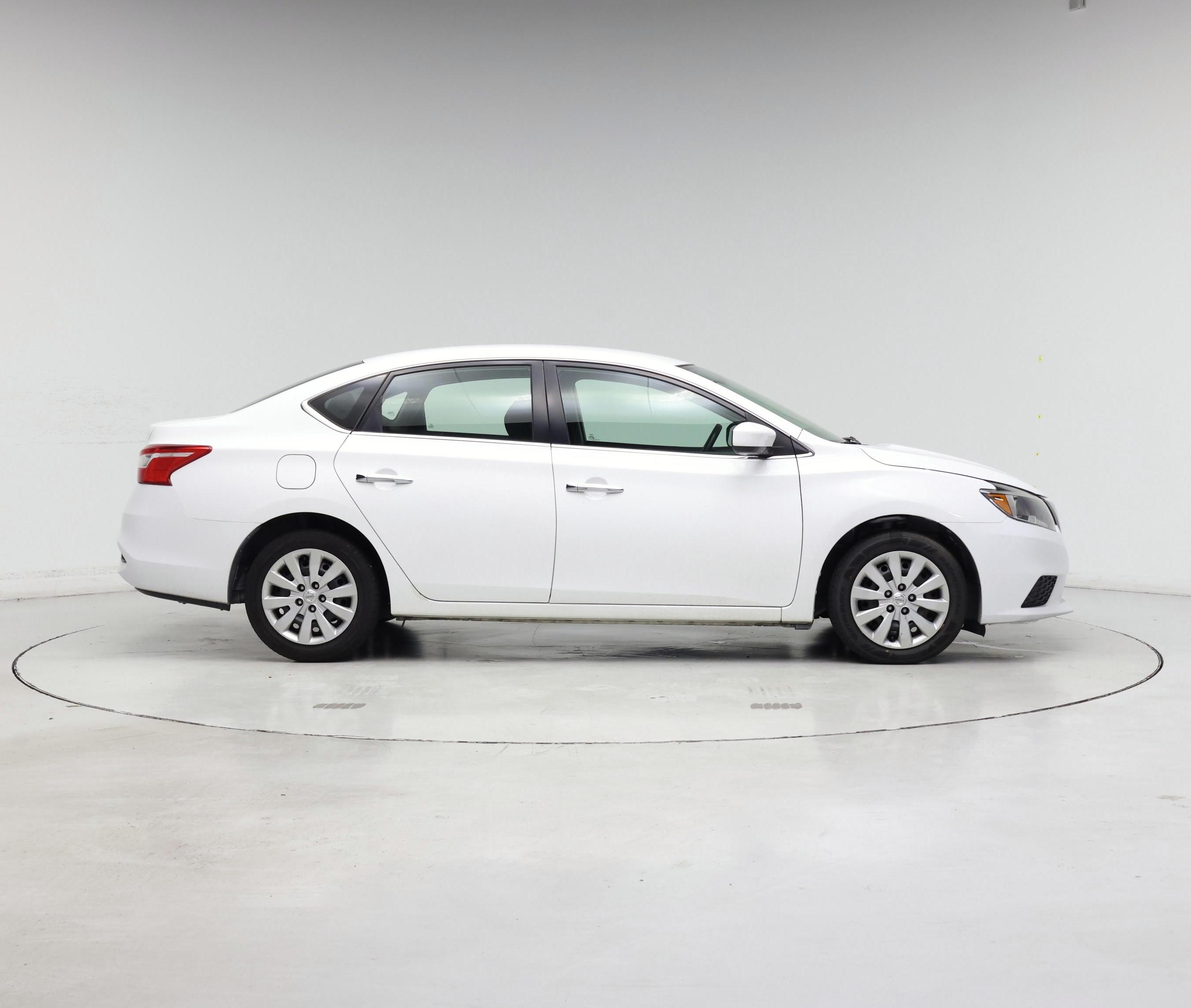 Thumbnail: 2019 Nissan Sentra - 7