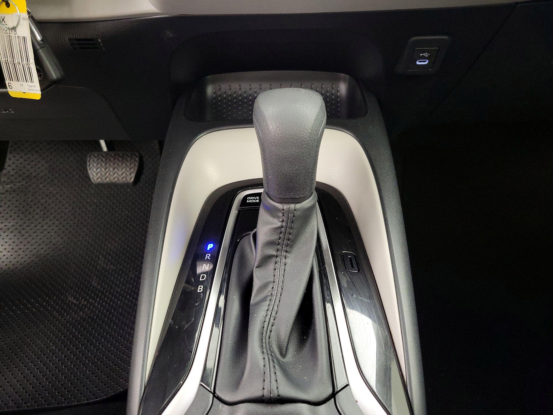 Thumbnail: 2023 Toyota Corolla - 17