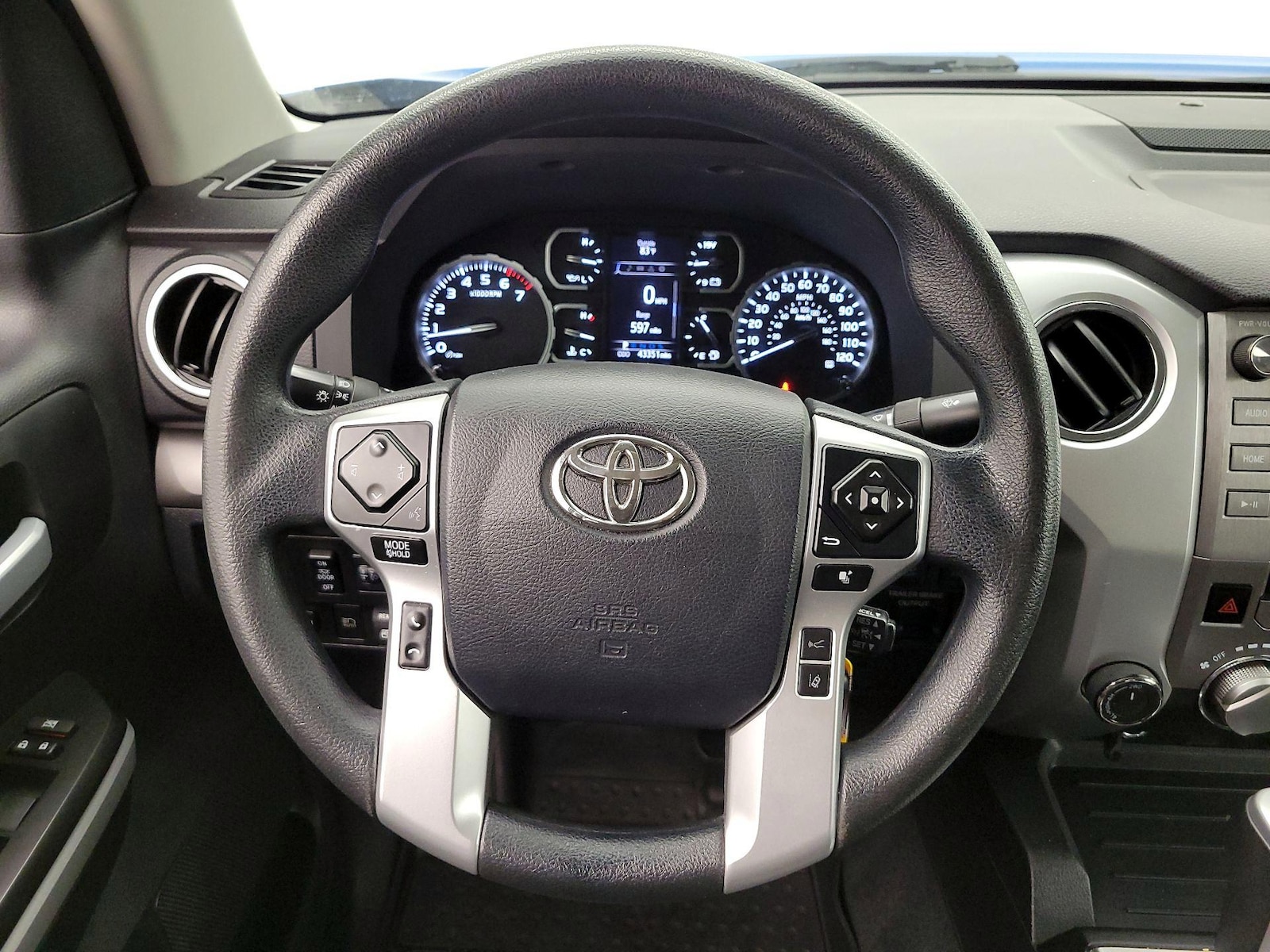 2018 Toyota Tundra SR5 - Photo 11