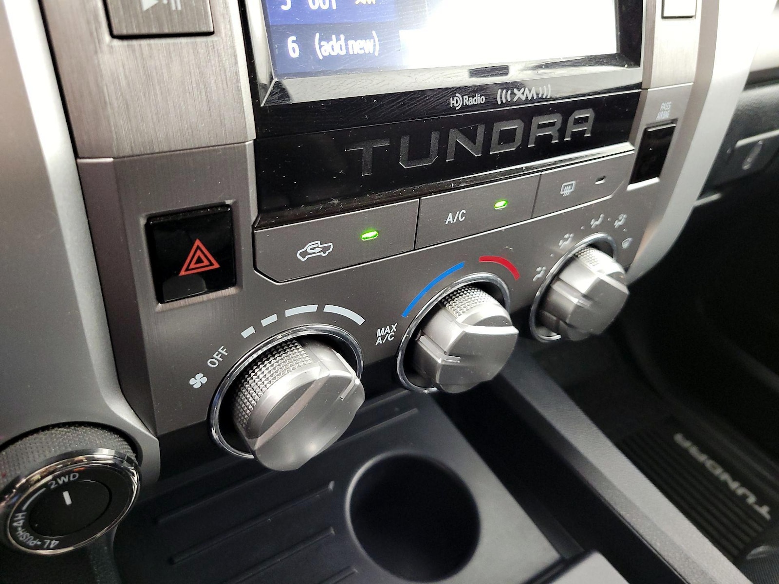 2018 Toyota Tundra SR5 - Photo 17