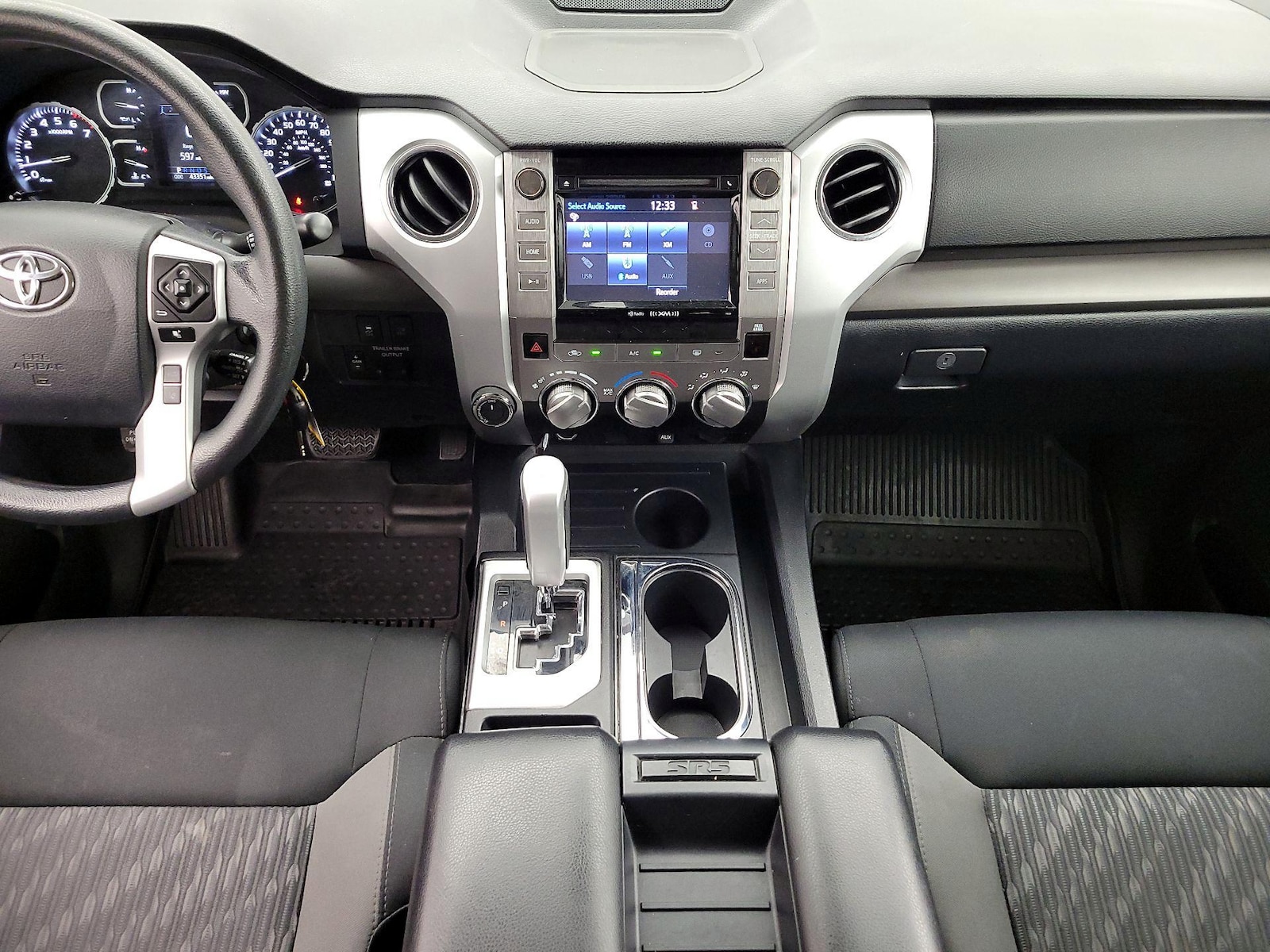 2018 Toyota Tundra SR5 - Photo 18