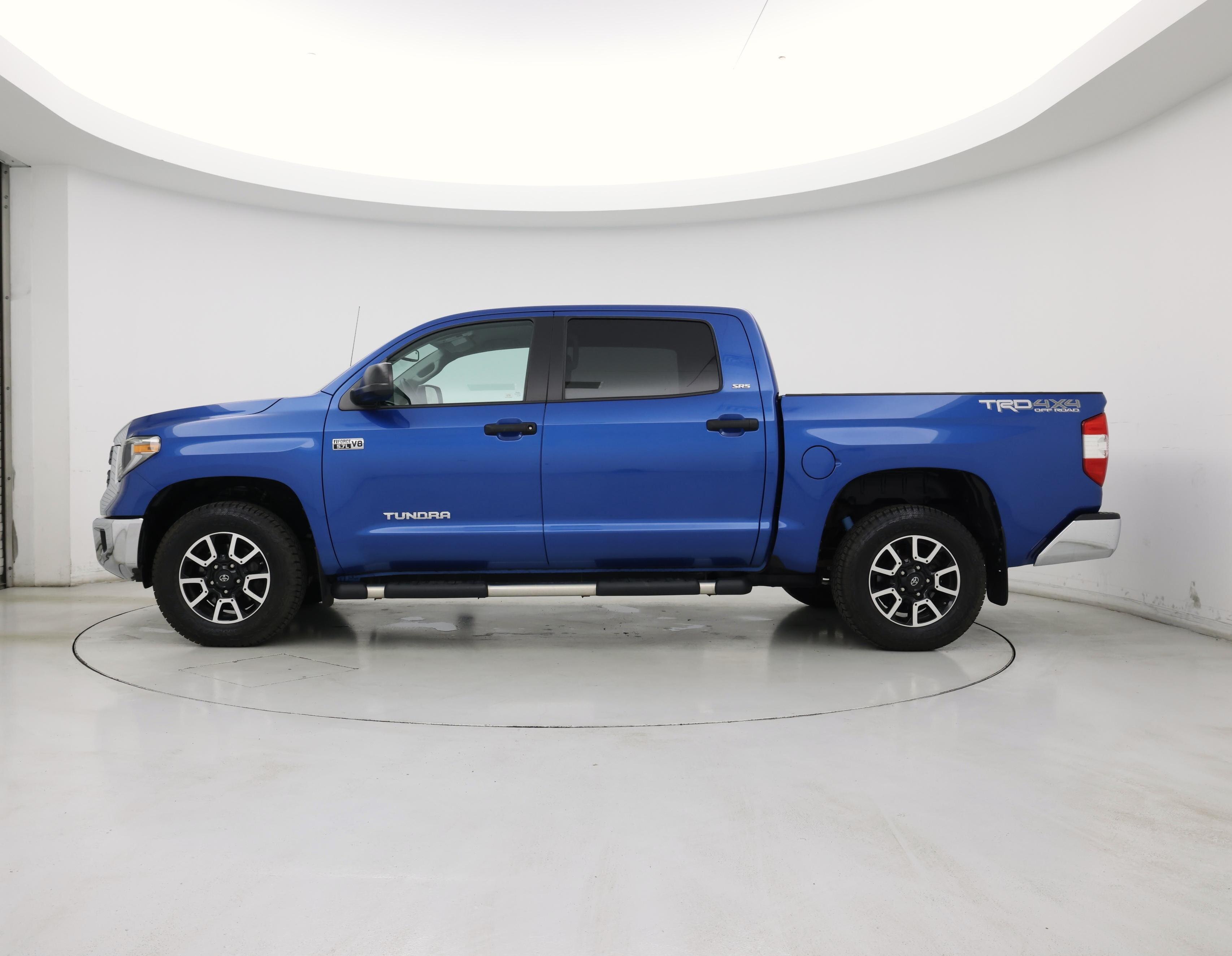 Thumbnail: 2018 Toyota Tundra - 3