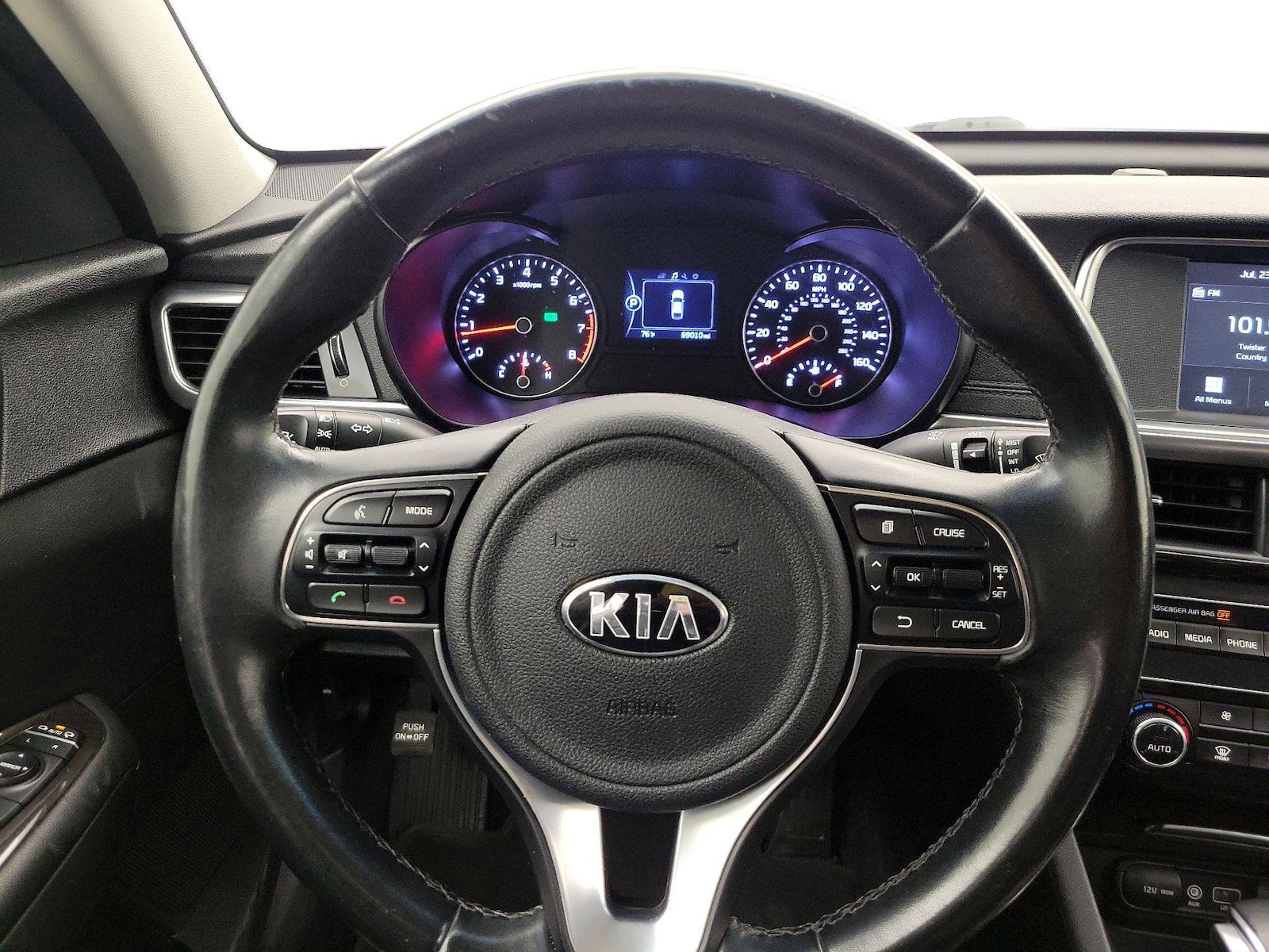 2018 Kia Optima EX - Photo 9