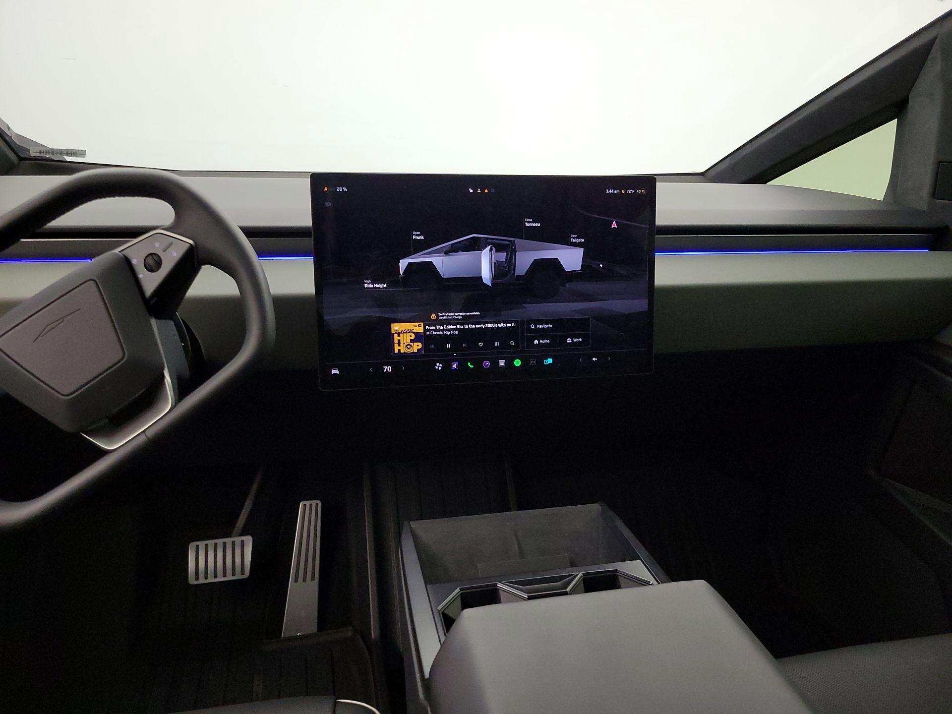 Thumbnail: 2024 Tesla Cybertruck - 9