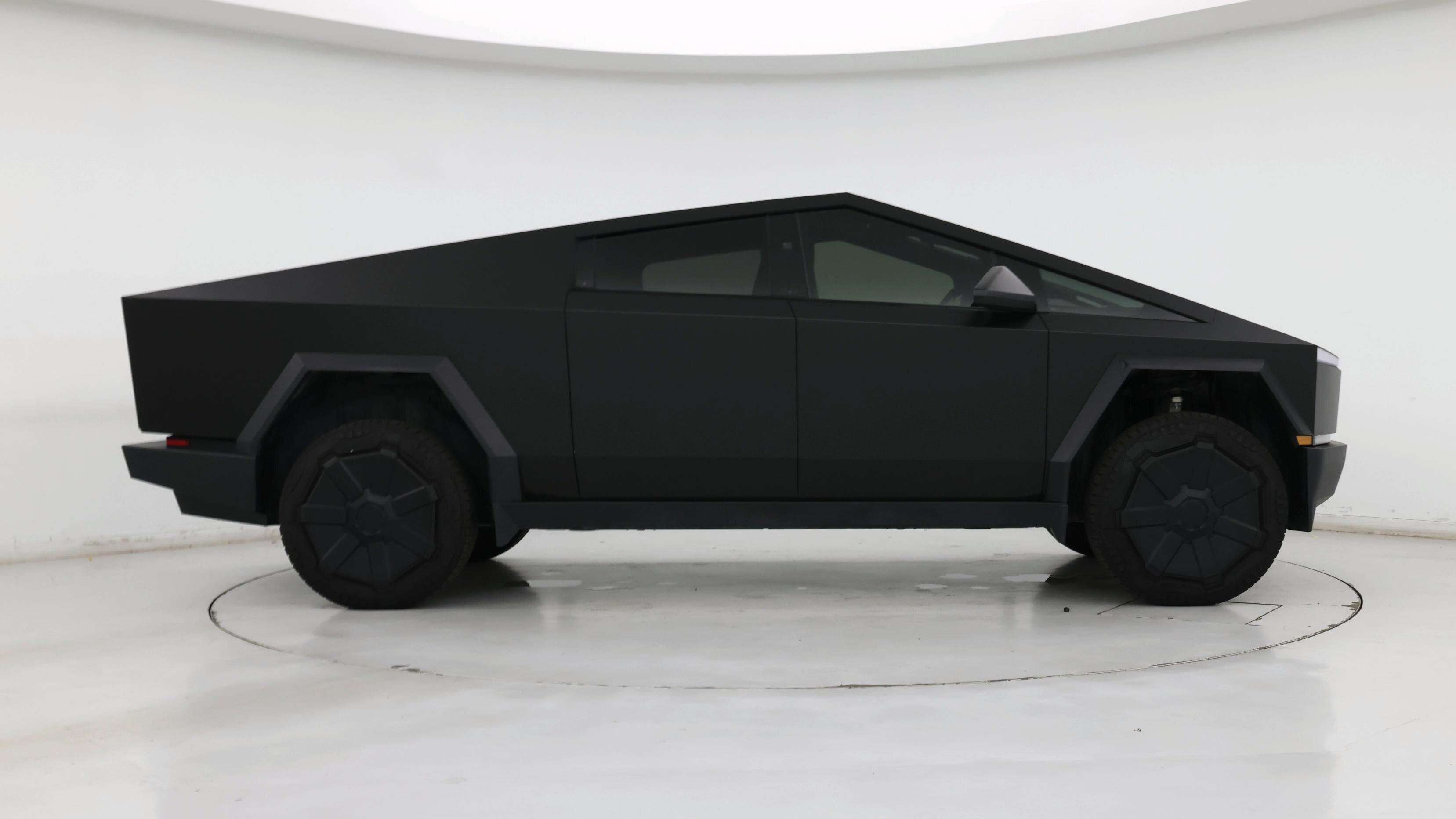 Thumbnail: 2024 Tesla Cybertruck - 7