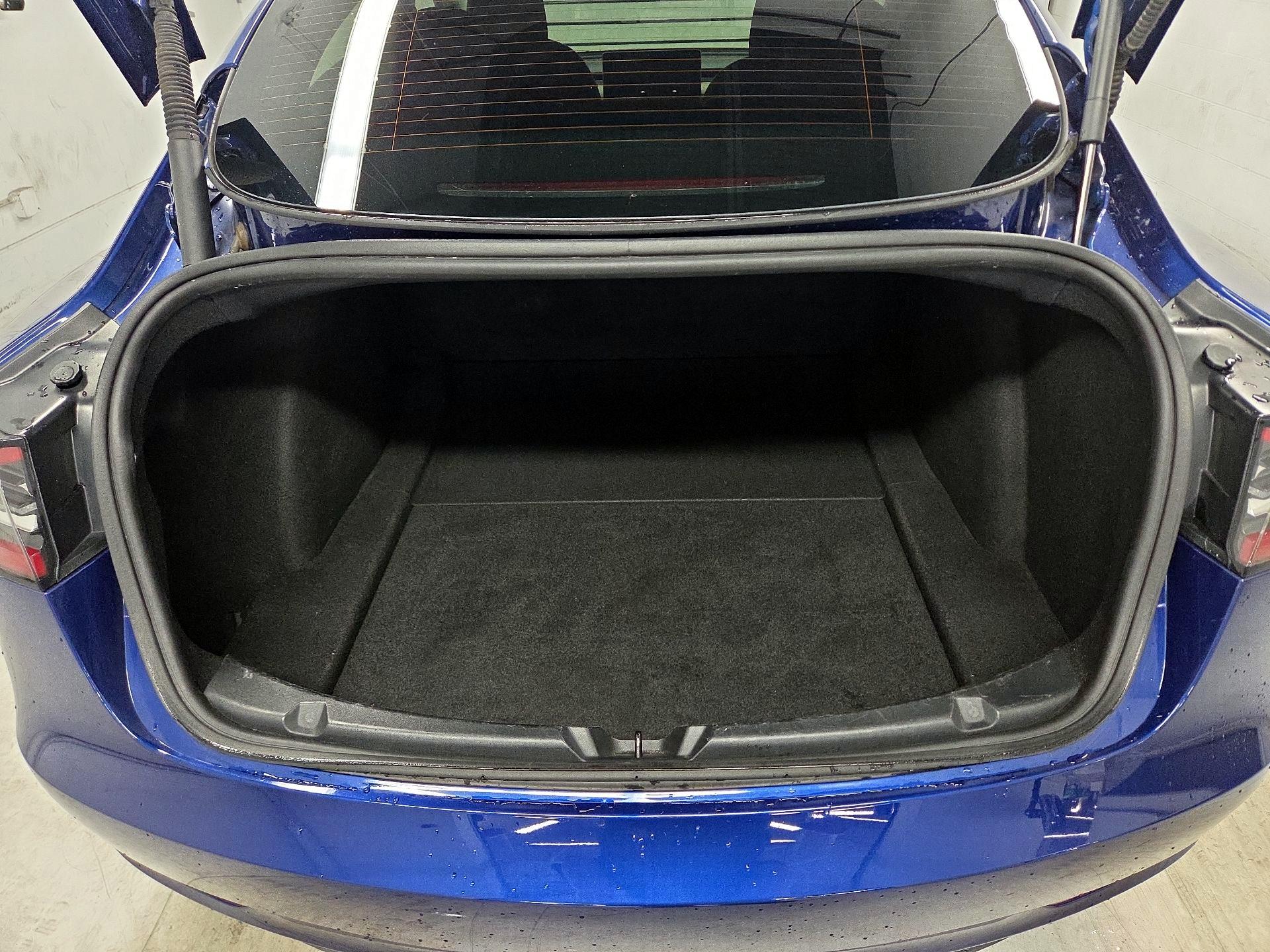 Thumbnail: 2023 Tesla Model 3 - 16