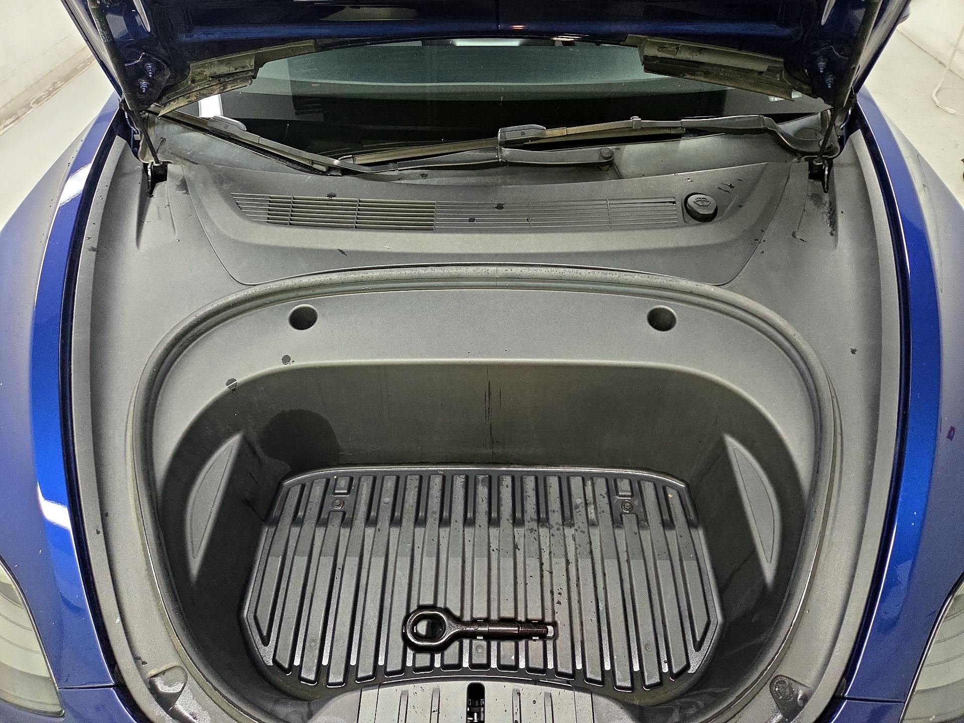 Thumbnail: 2023 Tesla Model 3 - 17