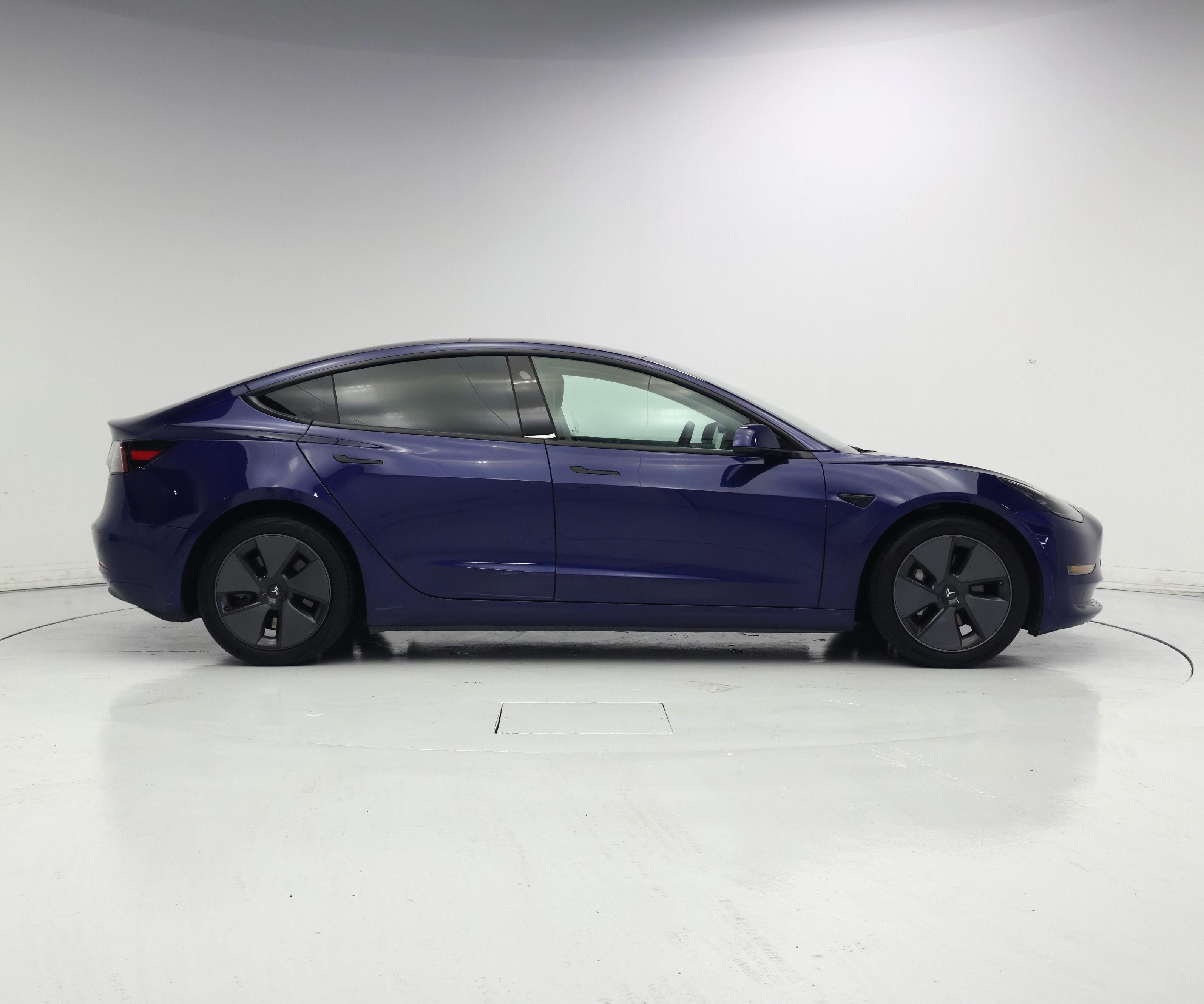 Thumbnail: 2023 Tesla Model 3 - 7
