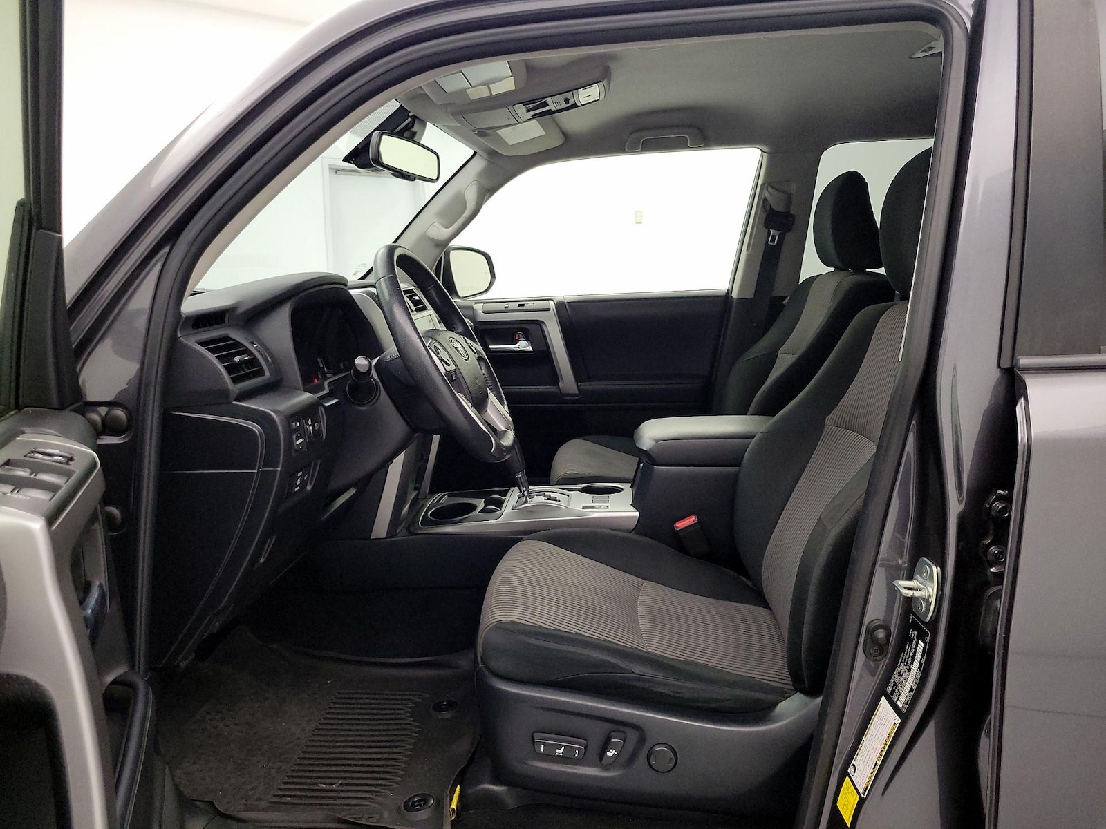 Power Seat(s) & Side Airbags