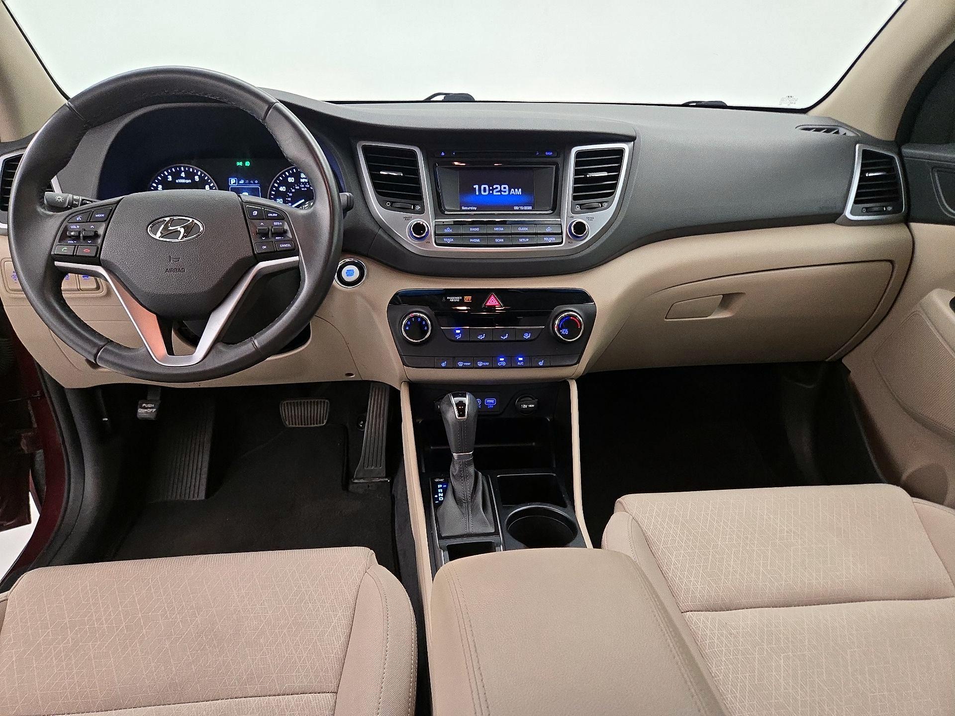 Thumbnail: 2016 Hyundai Tucson - 9