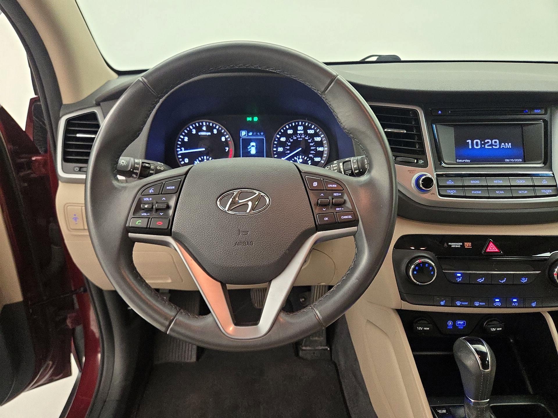 Thumbnail: 2016 Hyundai Tucson - 10