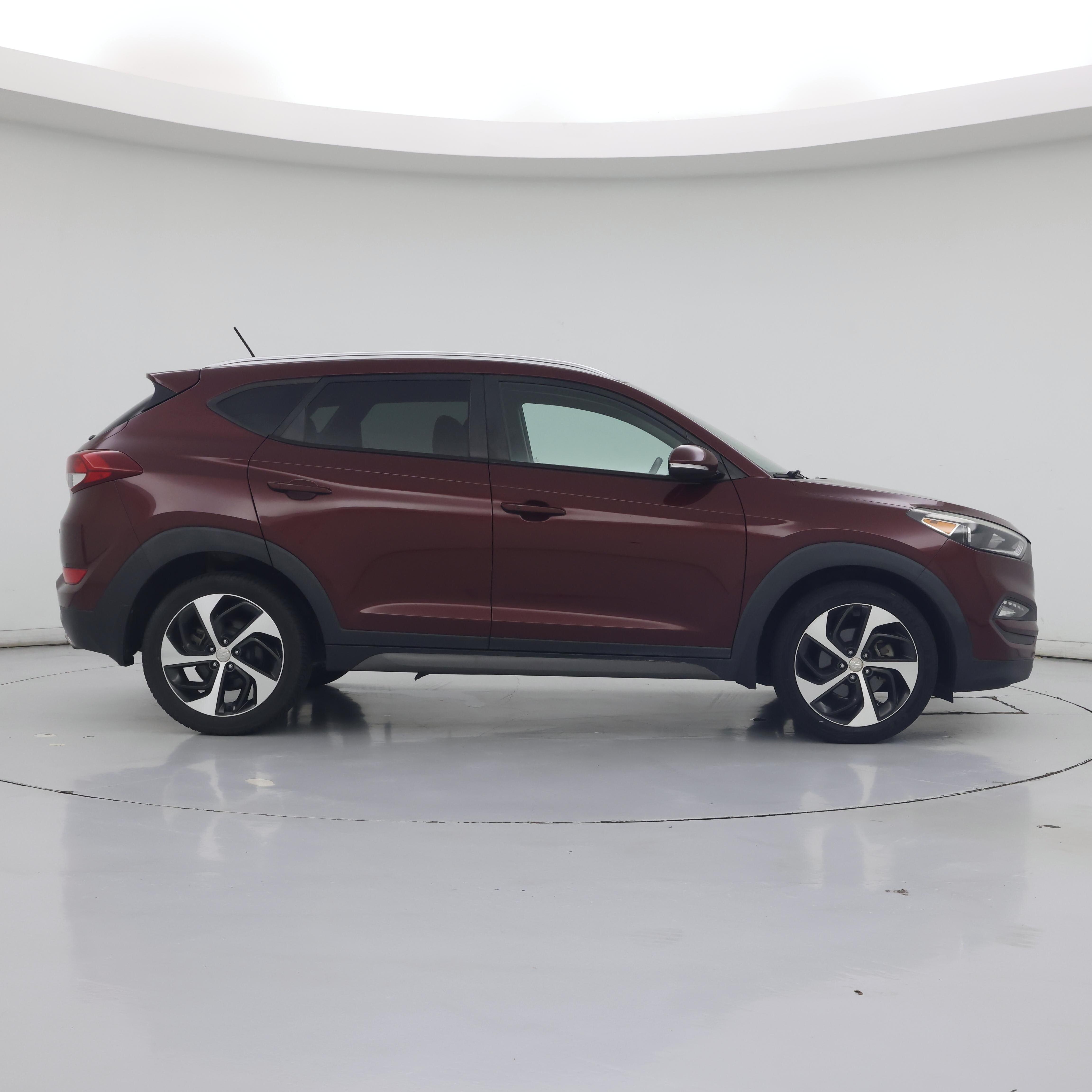 Thumbnail: 2016 Hyundai Tucson - 7