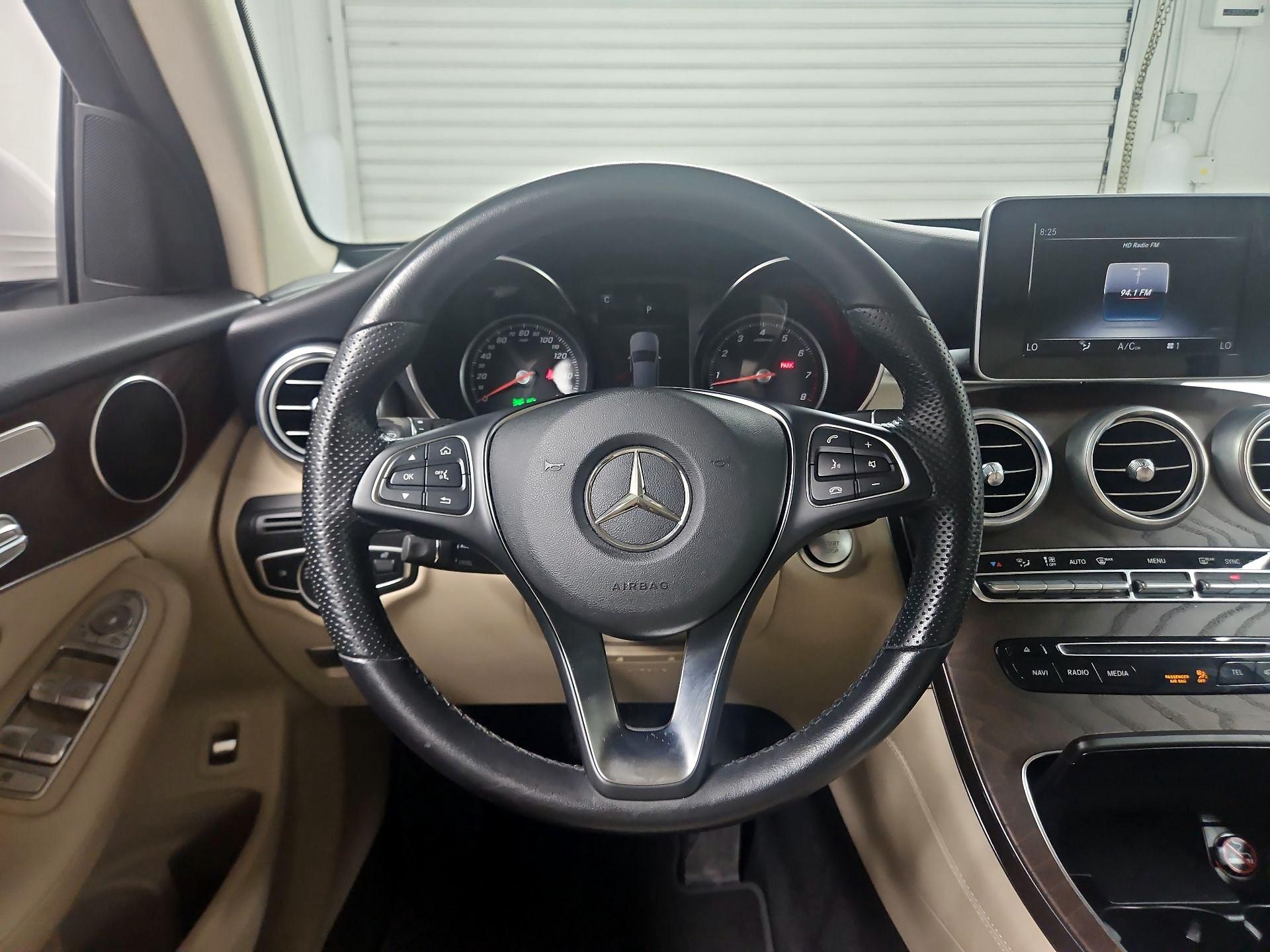 Thumbnail: 2019 Mercedes-Benz GLC - 10