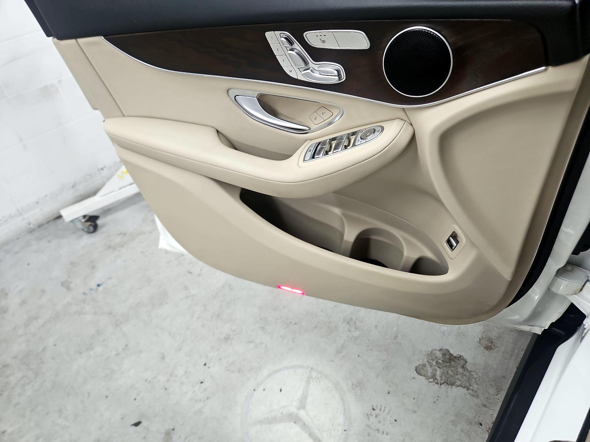 Thumbnail: 2019 Mercedes-Benz GLC - 12