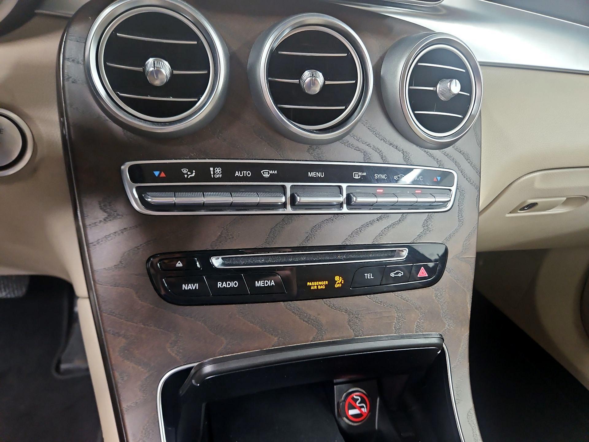 Thumbnail: 2019 Mercedes-Benz GLC - 16