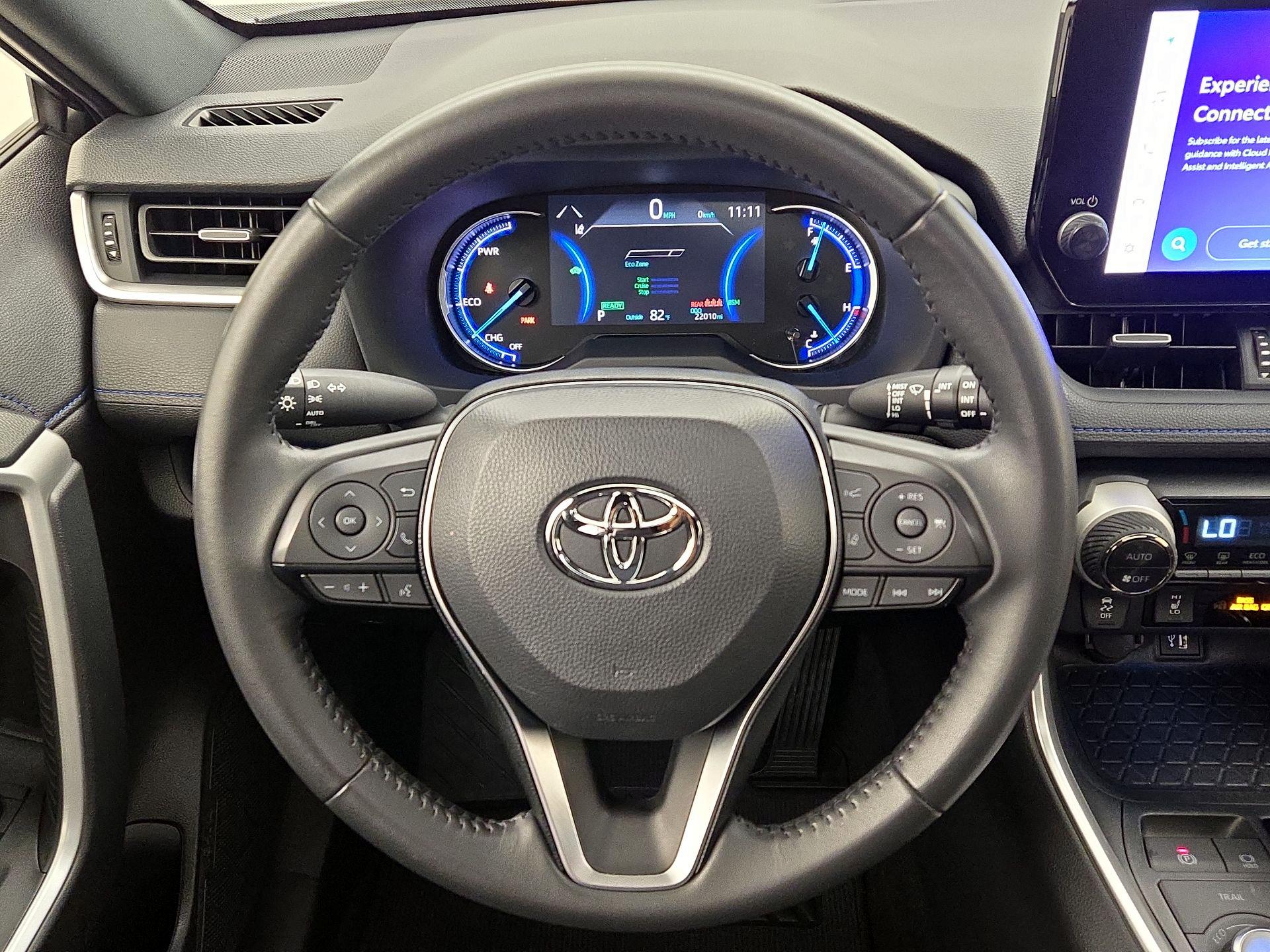 Thumbnail: 2025 Toyota RAV4 - 10