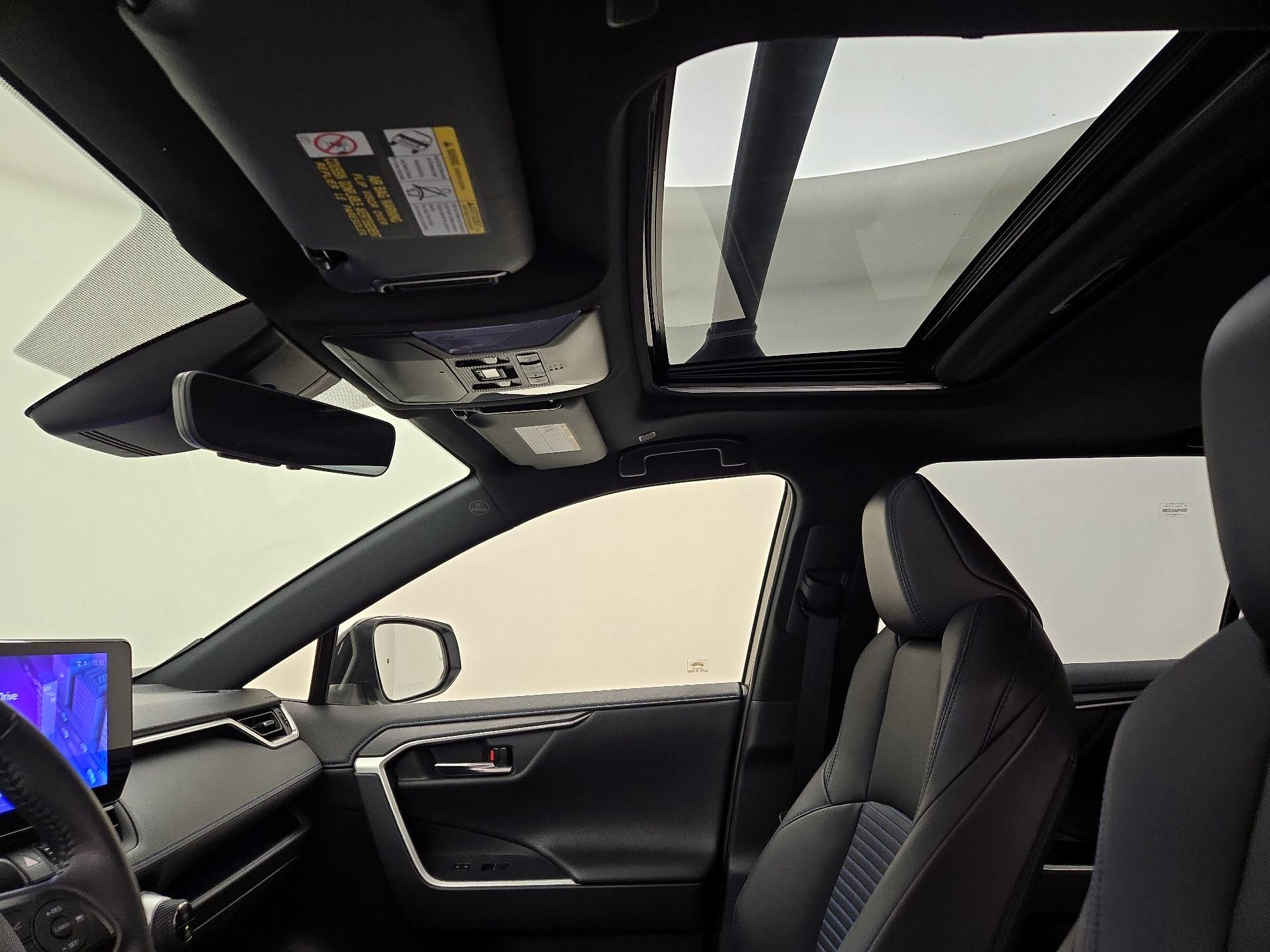 Thumbnail: 2025 Toyota RAV4 - 19