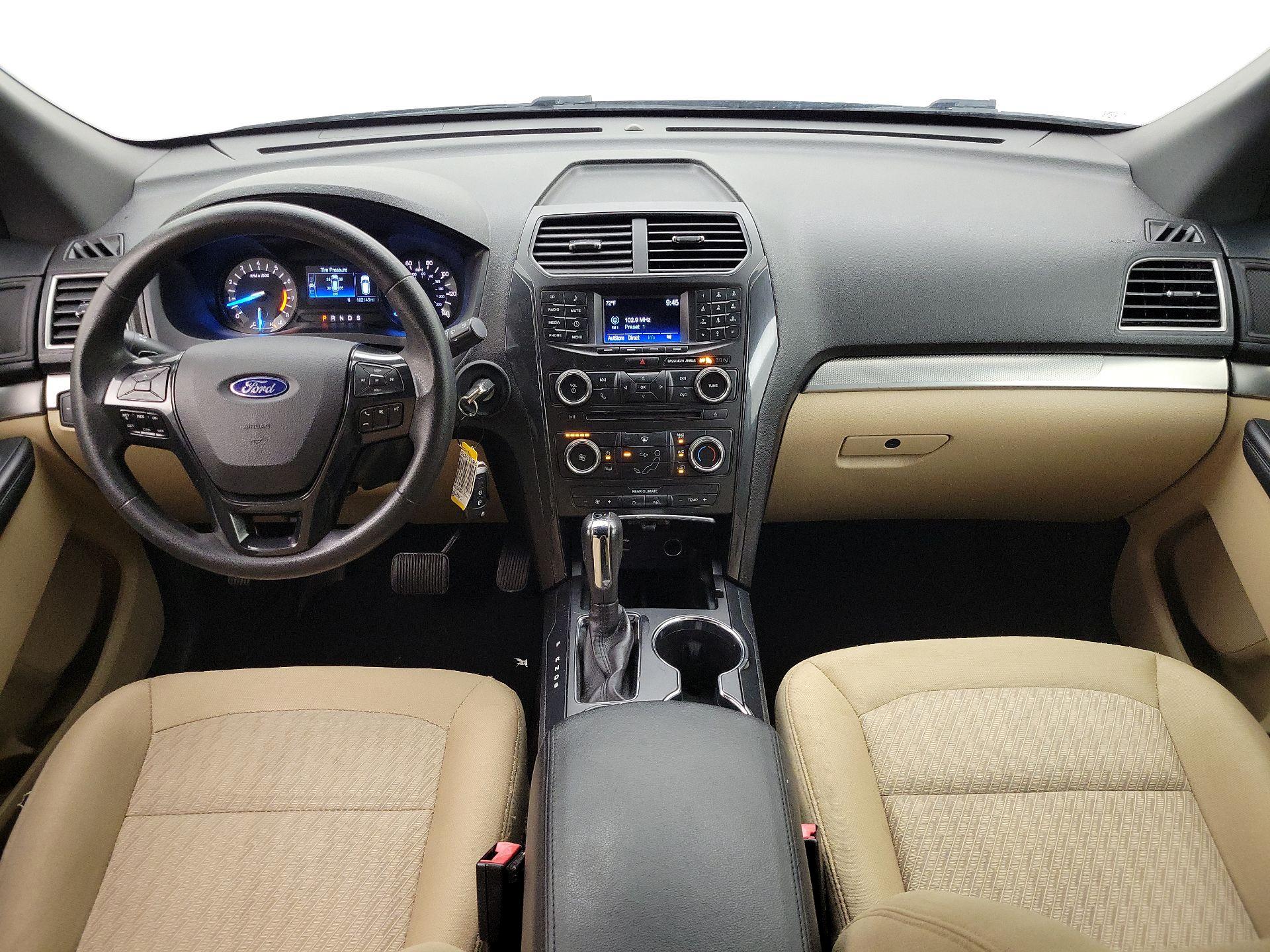Thumbnail: 2016 Ford Explorer - 9