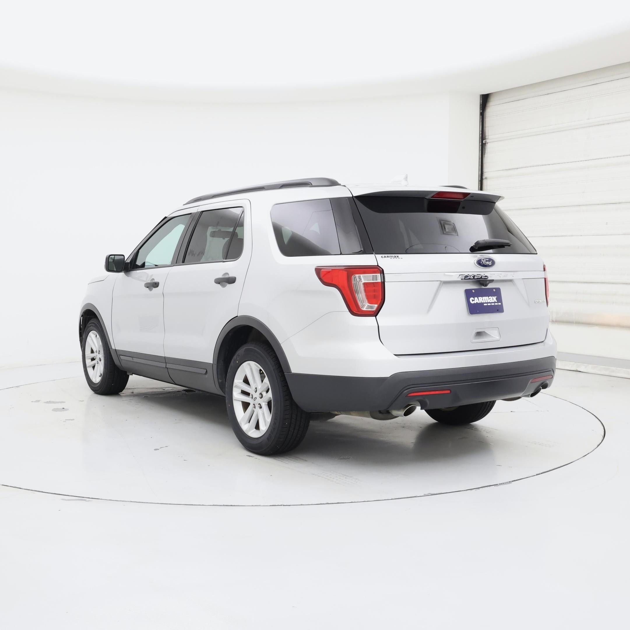 Thumbnail: 2016 Ford Explorer - 2