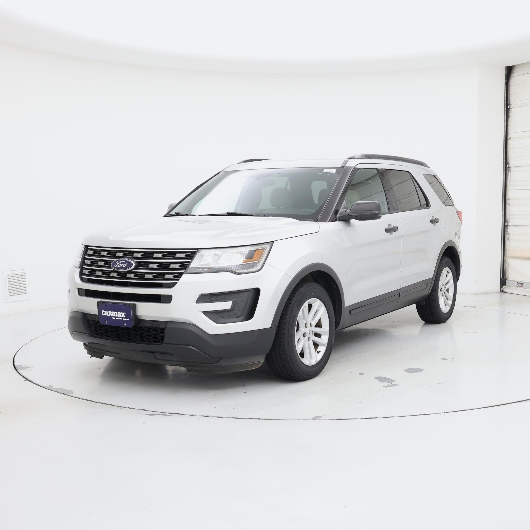 Thumbnail: 2016 Ford Explorer - 4
