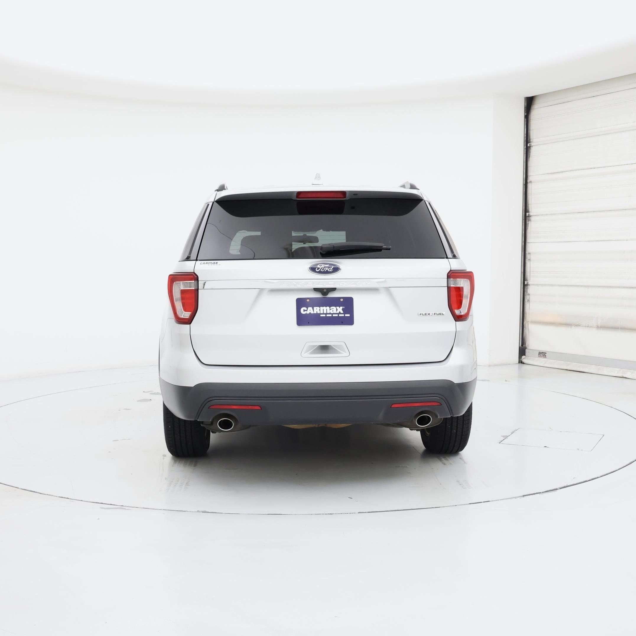 Thumbnail: 2016 Ford Explorer - 6