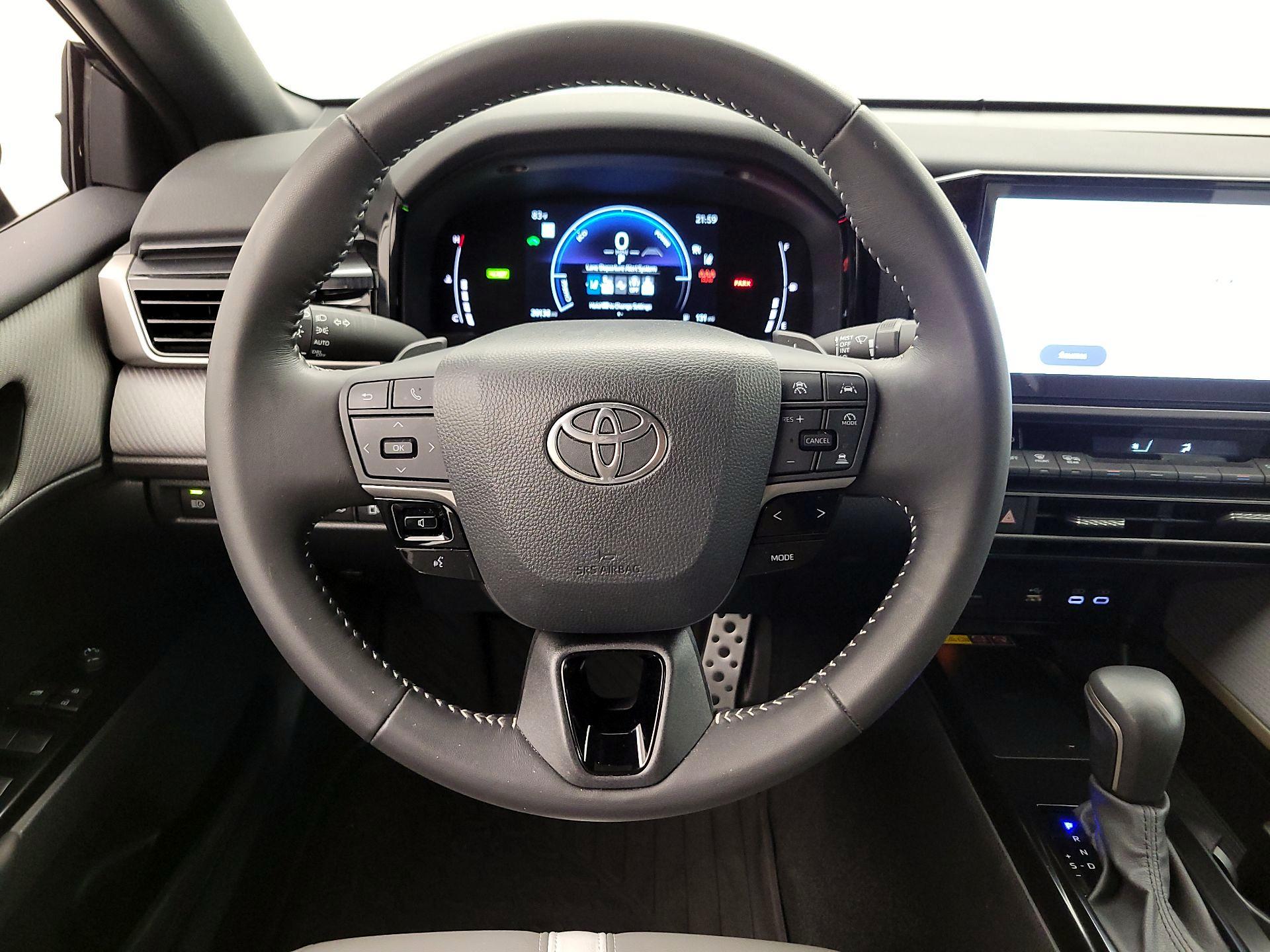 Thumbnail: 2025 Toyota Camry - 10